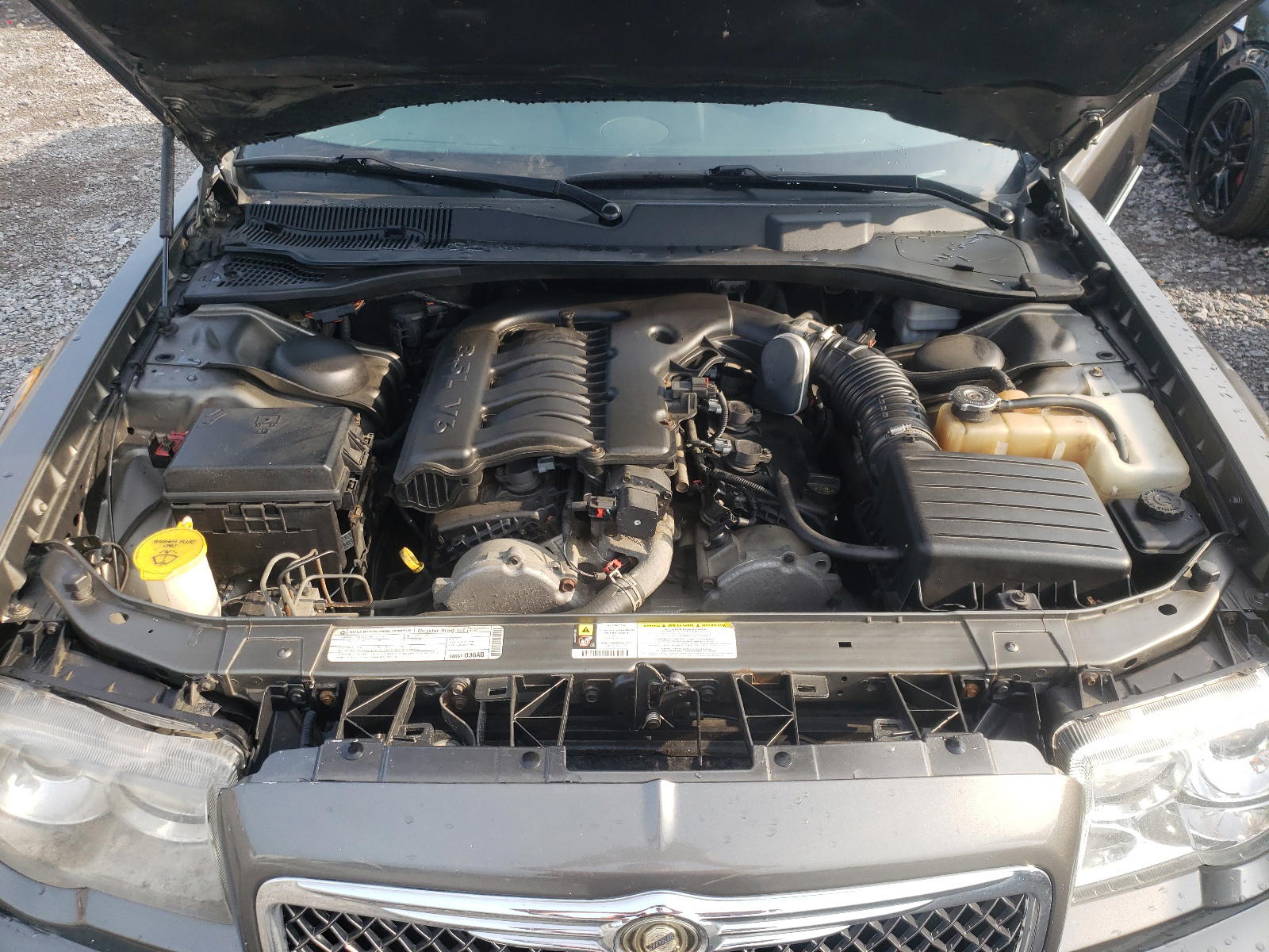 Photo 7 from auction – 2010 CHRYSLER 300 LIMITE with VIN 2C3CA3CV1AH126517