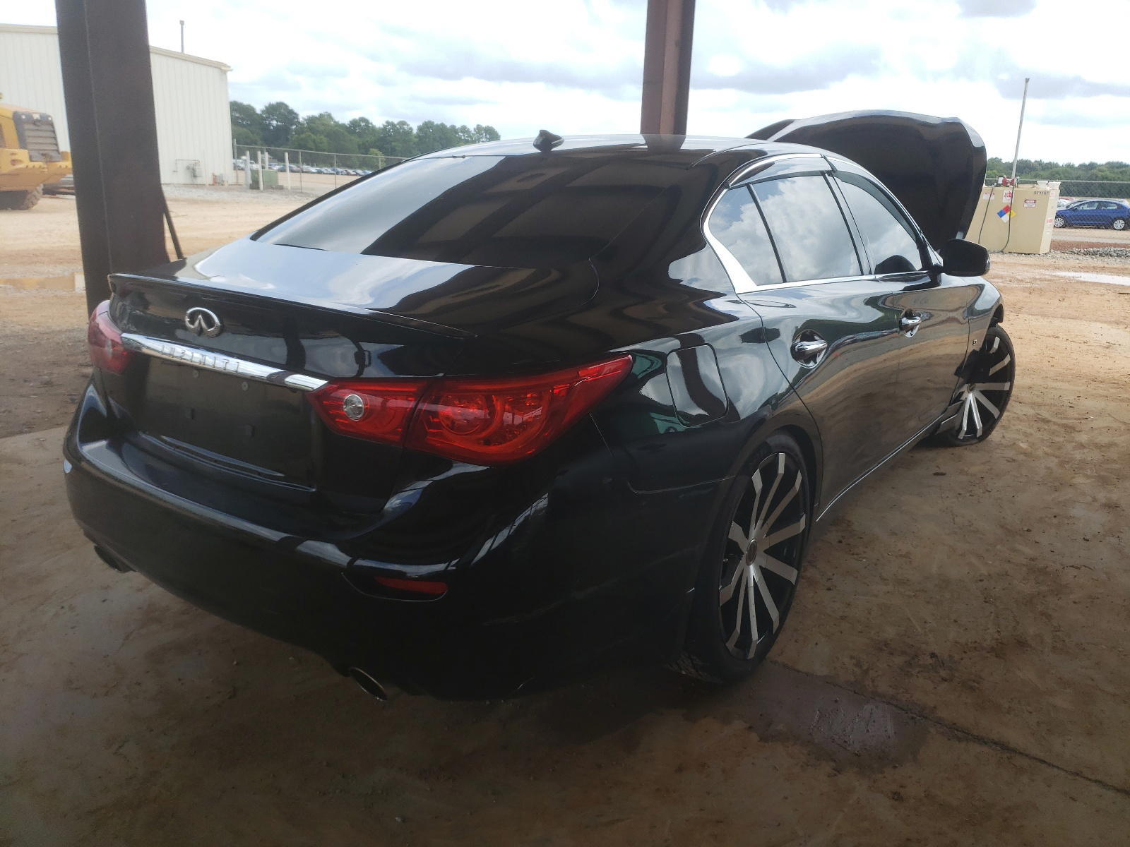 Photo 4 from auction – 2014 INFINITI Q50 BASE with VIN JN1BV7AP1EM675146