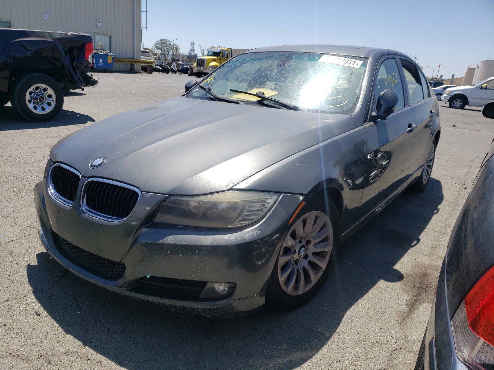 Photo 2 from auction – 2009 BMW 328 I with VIN WBAPH77579NM31384