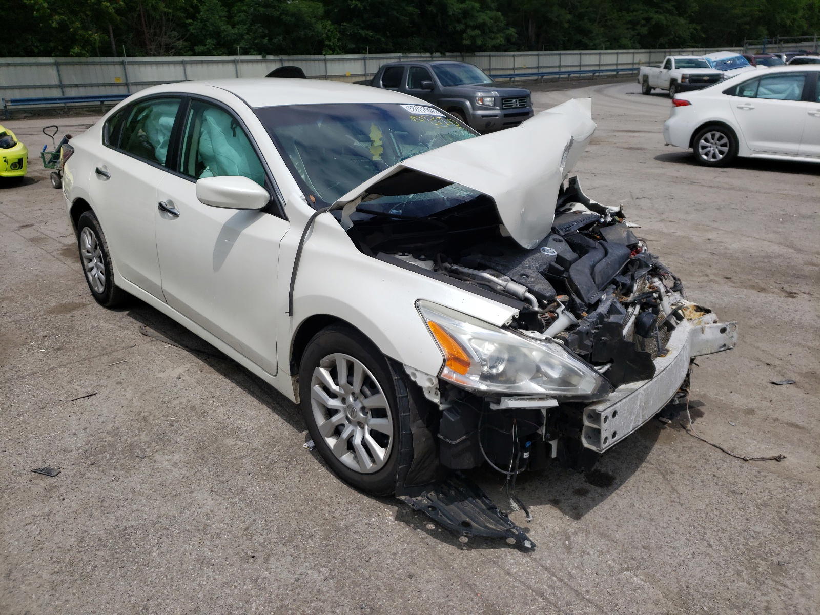 NISSAN ALTIMA 2.5 2015 with VIN 1N4AL3AP6FC114591 - Photo from auction