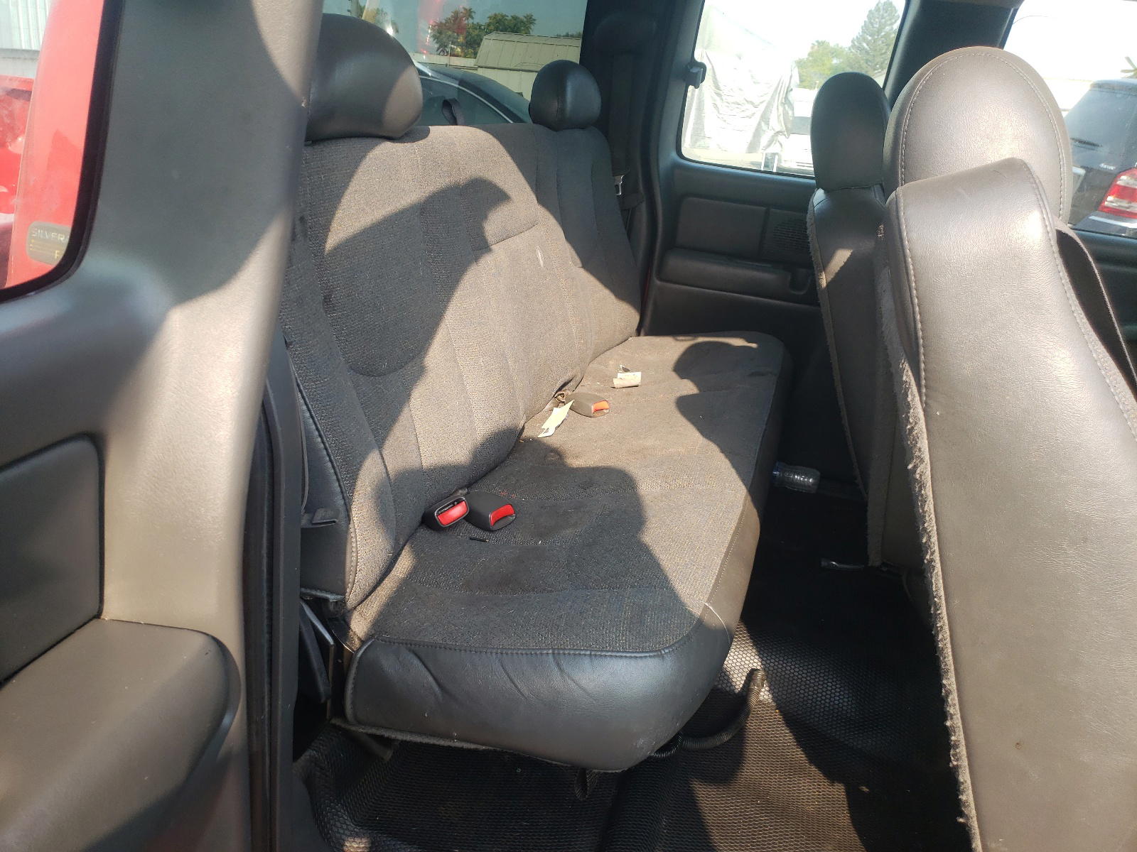 Photo 6 from auction – 2003 CHEVROLET SILVERADO with VIN 2GCEC19X531406917