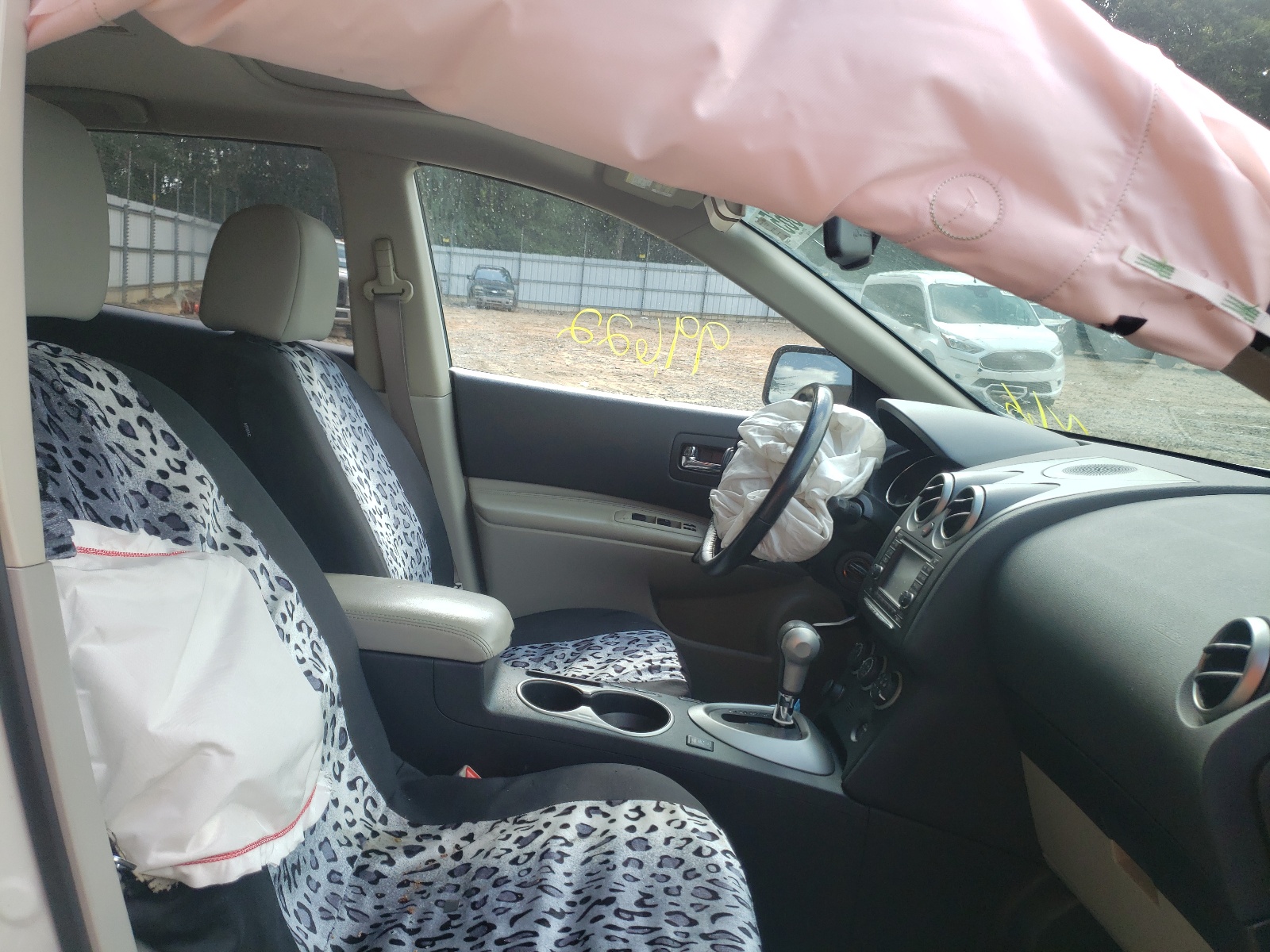 Photo 5 from auction – 2013 NISSAN ROGUE S with VIN JN8AS5MT0DW013872