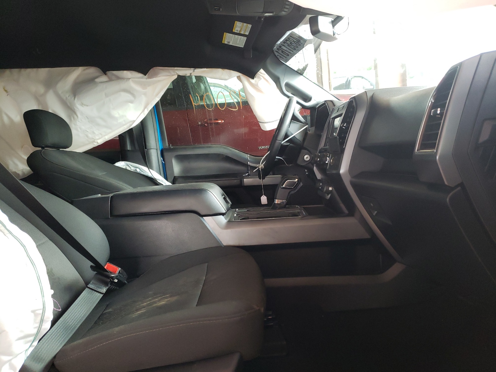 Photo 5 from auction – 2019 FORD F150 SUPER with VIN 1FTEW1CPXKFD25547