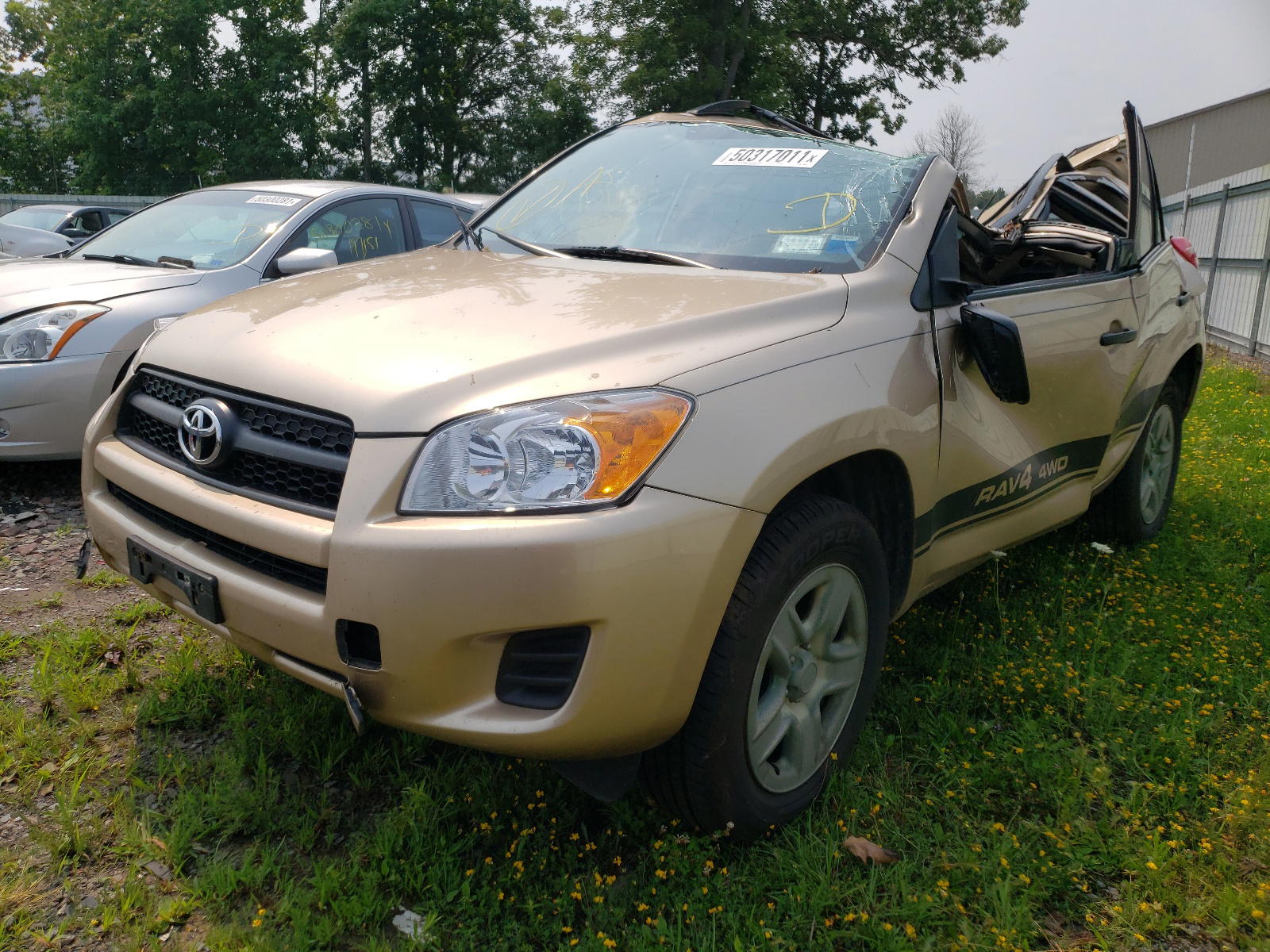 Photo 2 from auction – 2011 TOYOTA RAV4 with VIN 2T3BF4DV6BW126429
