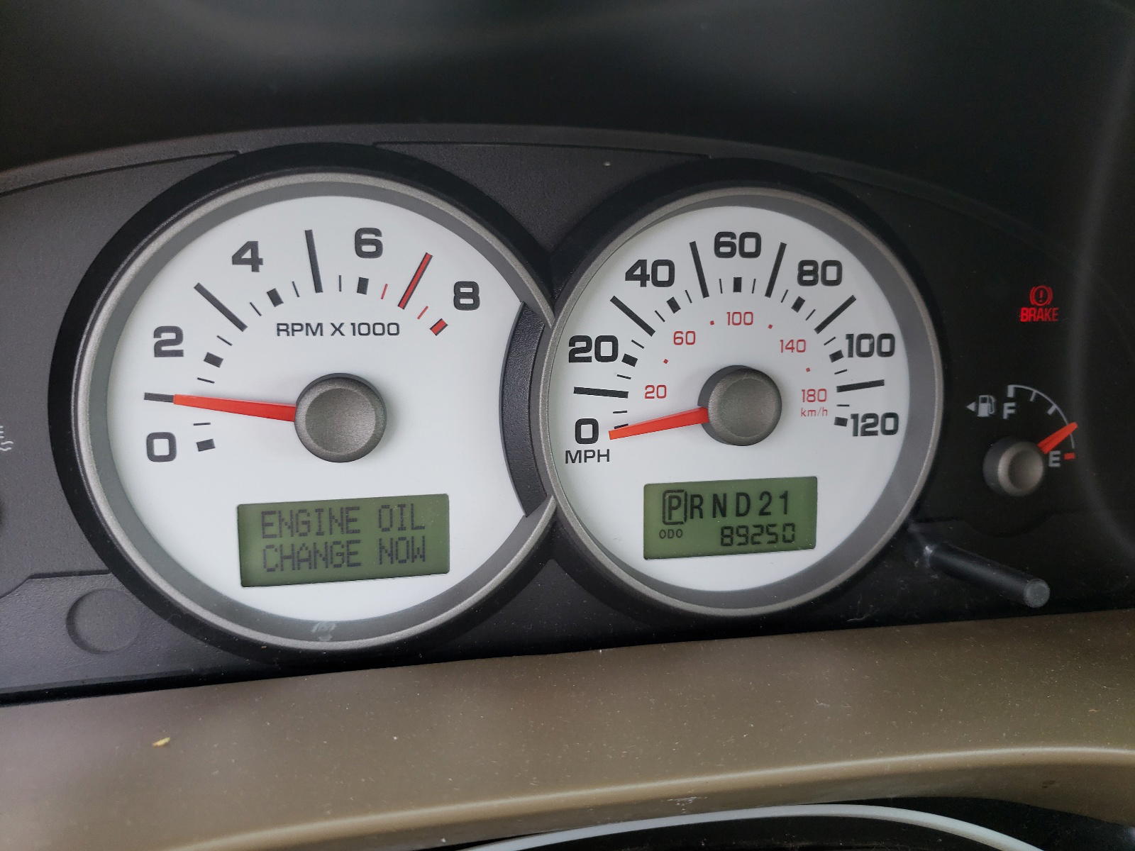Photo 8 from auction – 2005 FORD ESCAPE LIM with VIN 1FMCU04185KA94222