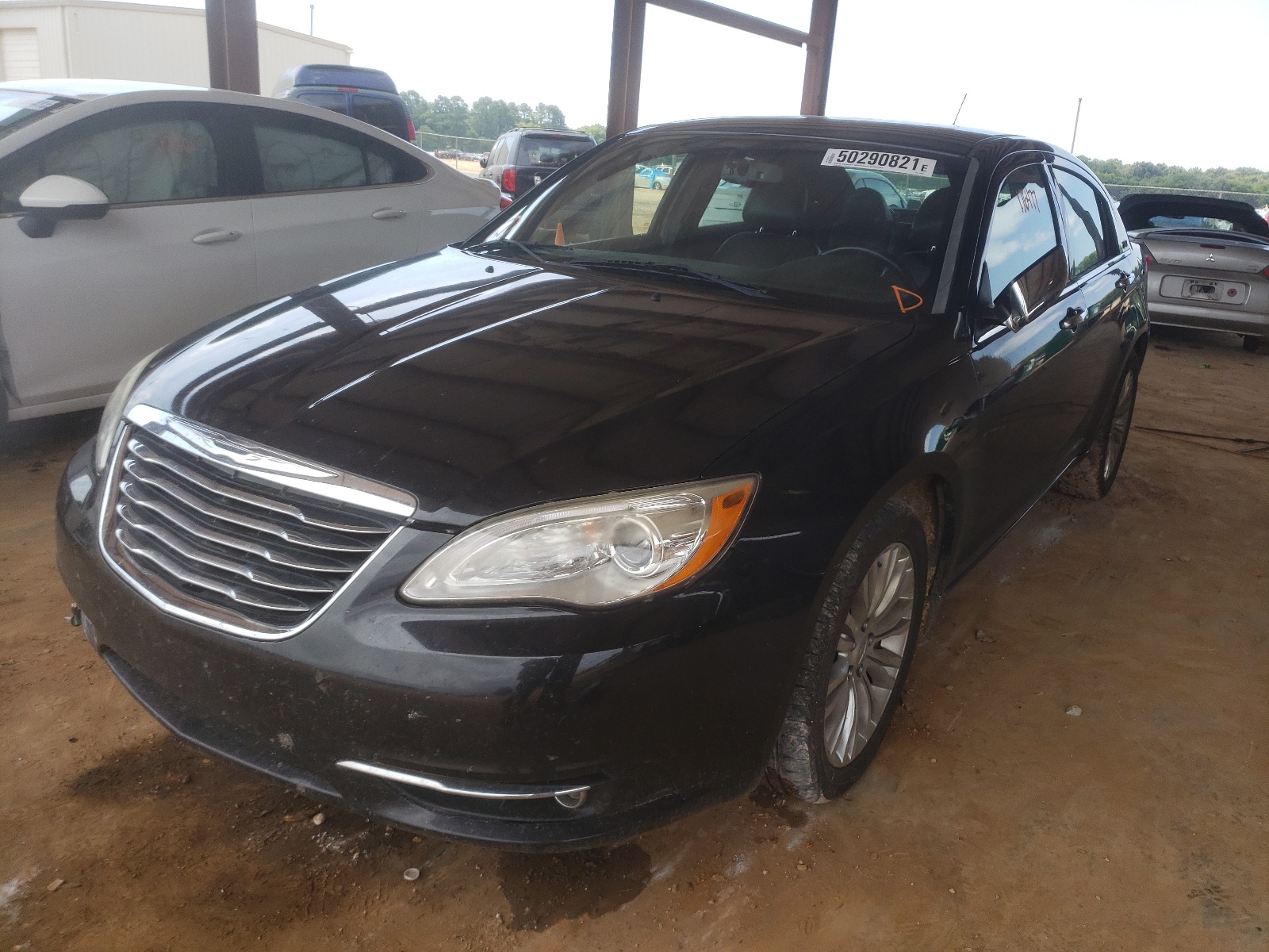 Photo 2 from auction – 2011 CHRYSLER 200 LIMITE with VIN 1C3BC2FG6BN505888