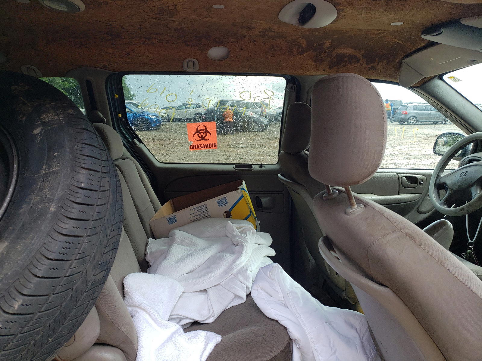 Photo 6 from auction – 2003 DODGE GRAND CARA with VIN 1D4GP44373B308901