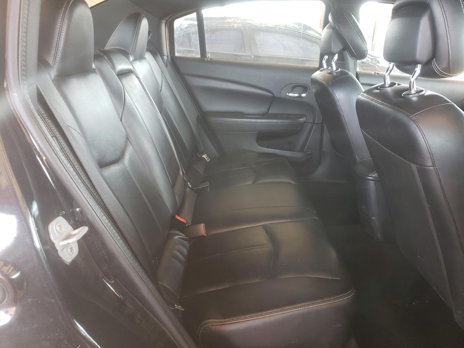 Photo 6 from auction – 2011 CHRYSLER 200 LIMITE with VIN 1C3BC2FG6BN505888