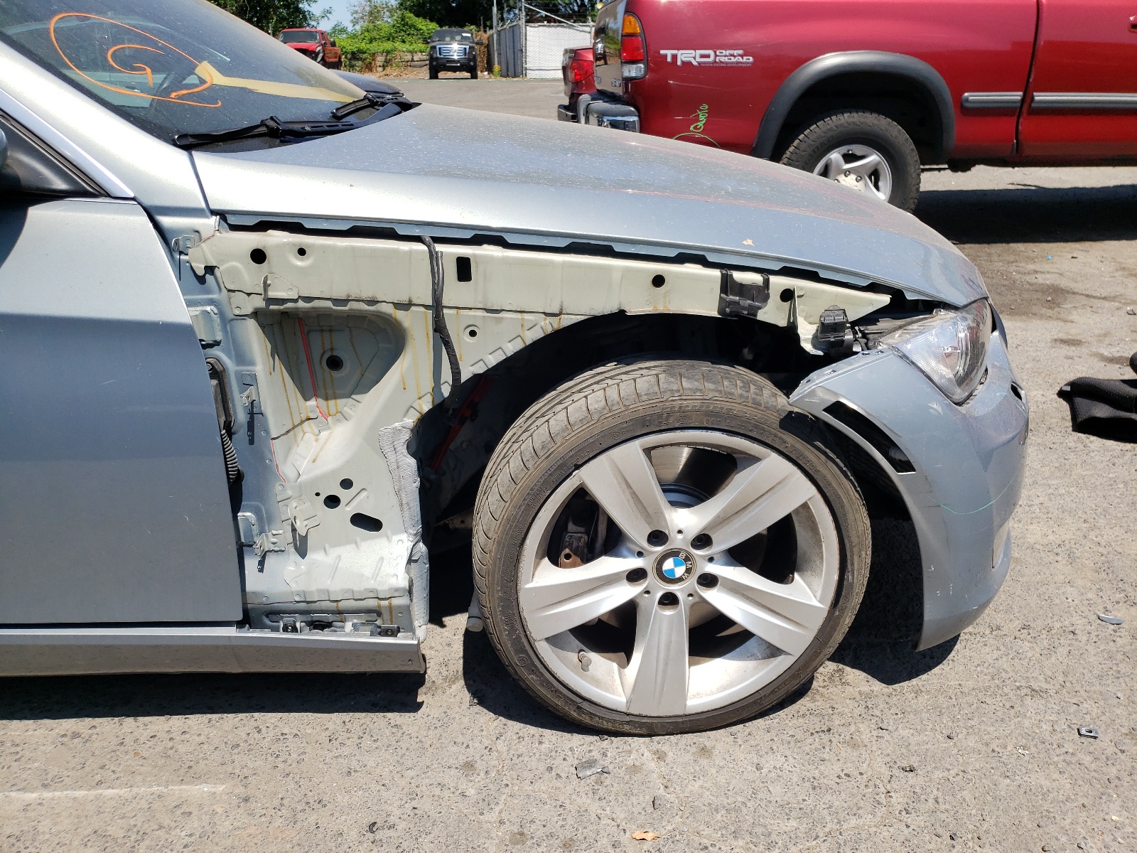Photo 9 from auction – 2007 BMW 335 I with VIN WBAWL73567PX48428