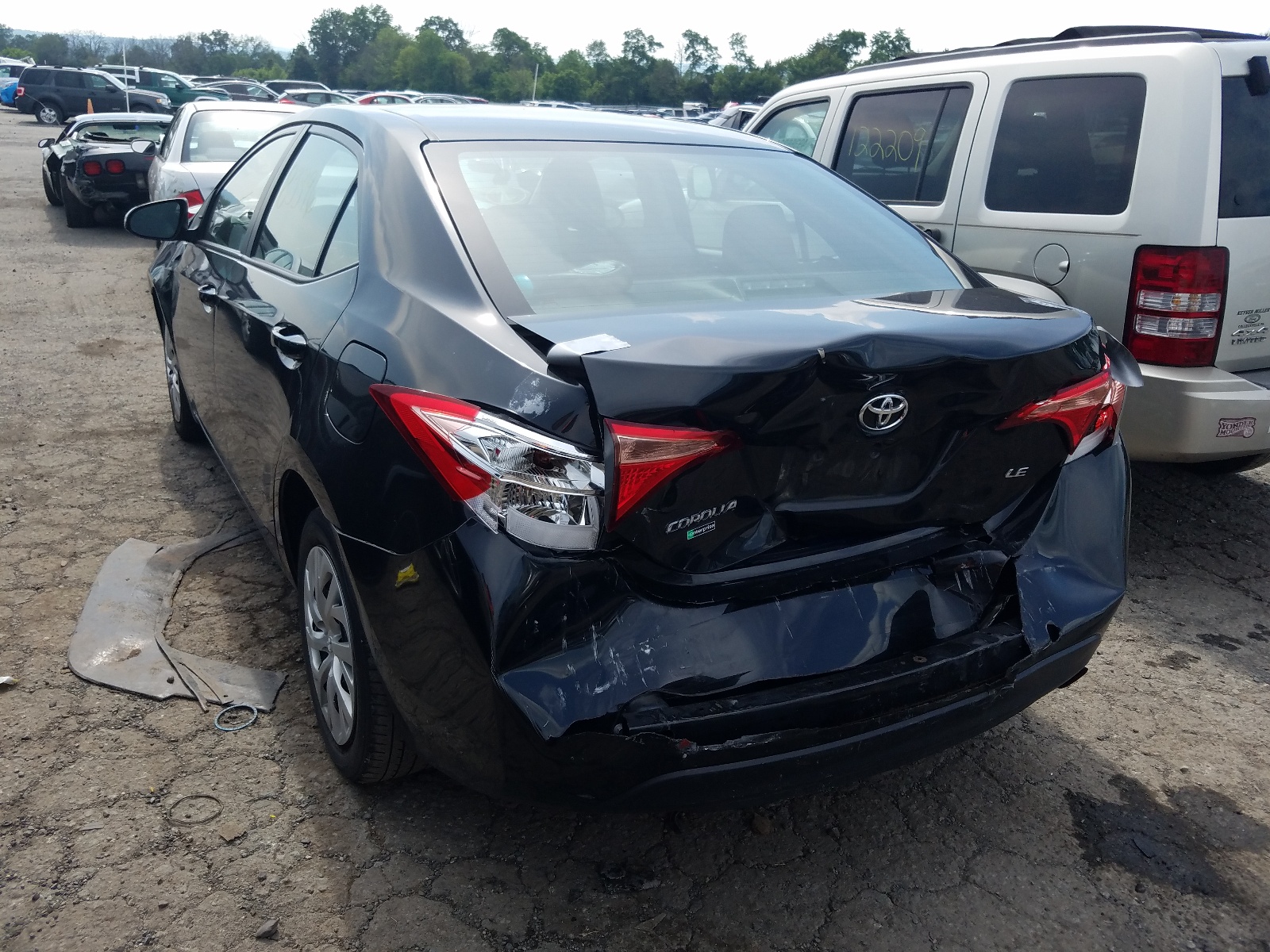 Photo 3 from auction – 2017 TOYOTA COROLLA L with VIN 2T1BURHE9HC930174