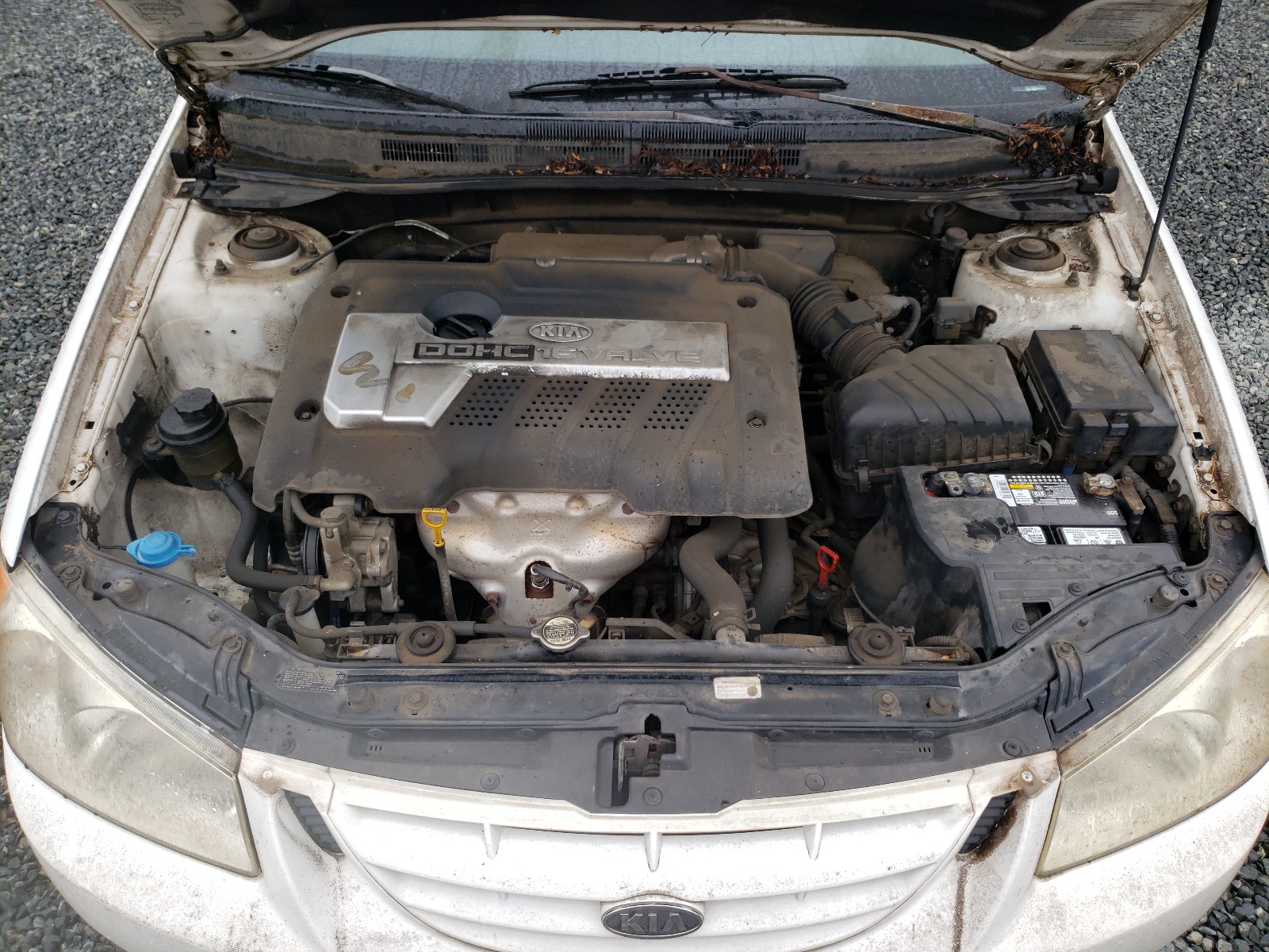 Photo 7 from auction – 2004 KIA SPECTRA LX with VIN KNAFE121245011868