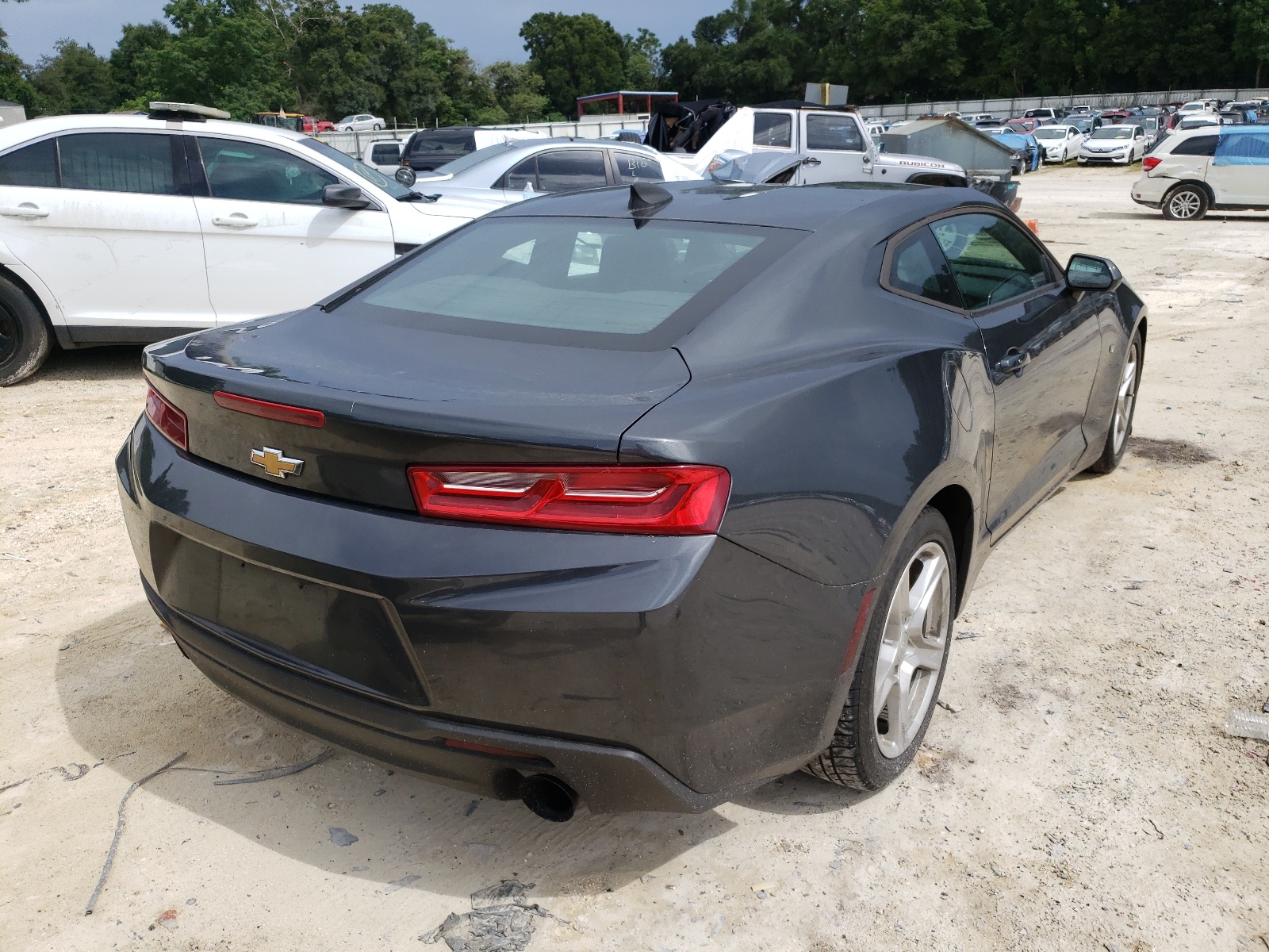 Photo 4 from auction – 2017 CHEVROLET CAMARO LT with VIN 1G1FB1RX7H0120506