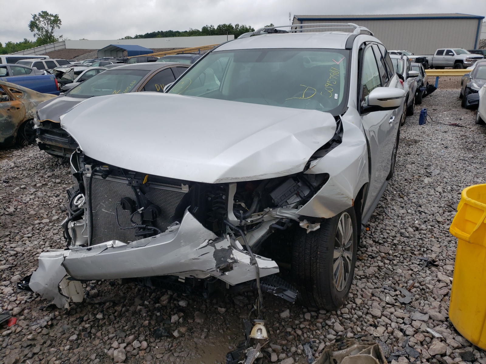 Photo 2 from auction – 2020 NISSAN PATHFINDER with VIN 5N1DR2AN0LC620049
