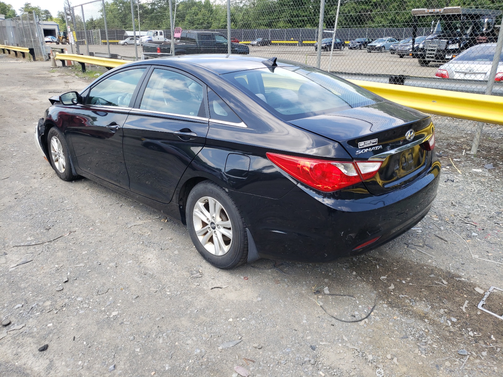 Photo 3 from auction – 2011 HYUNDAI SONATA GLS with VIN 5NPEB4AC2BH106424
