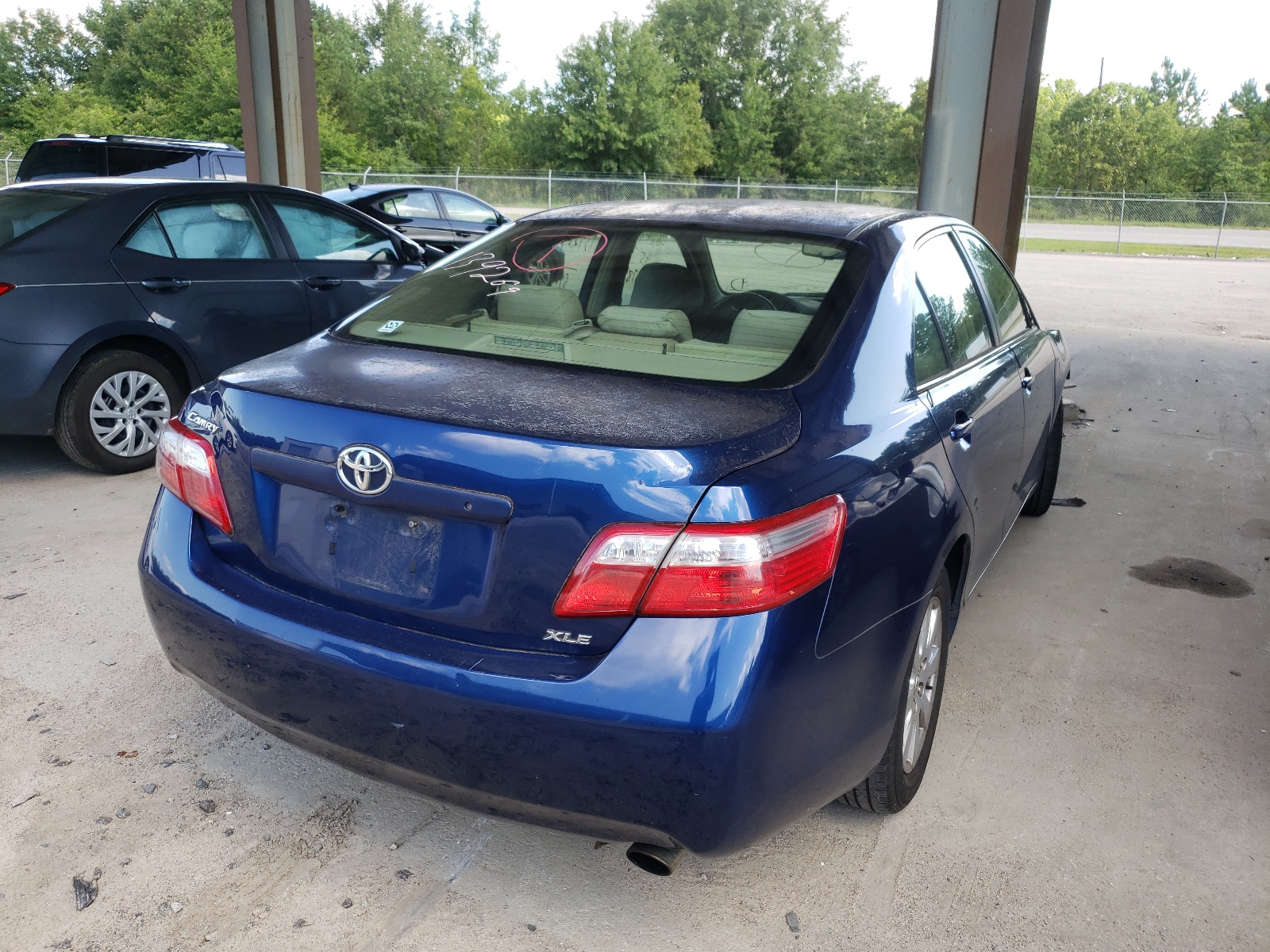 Photo 4 from auction – 2007 TOYOTA 1 TON TRUC with VIN JTNBE46K573033834
