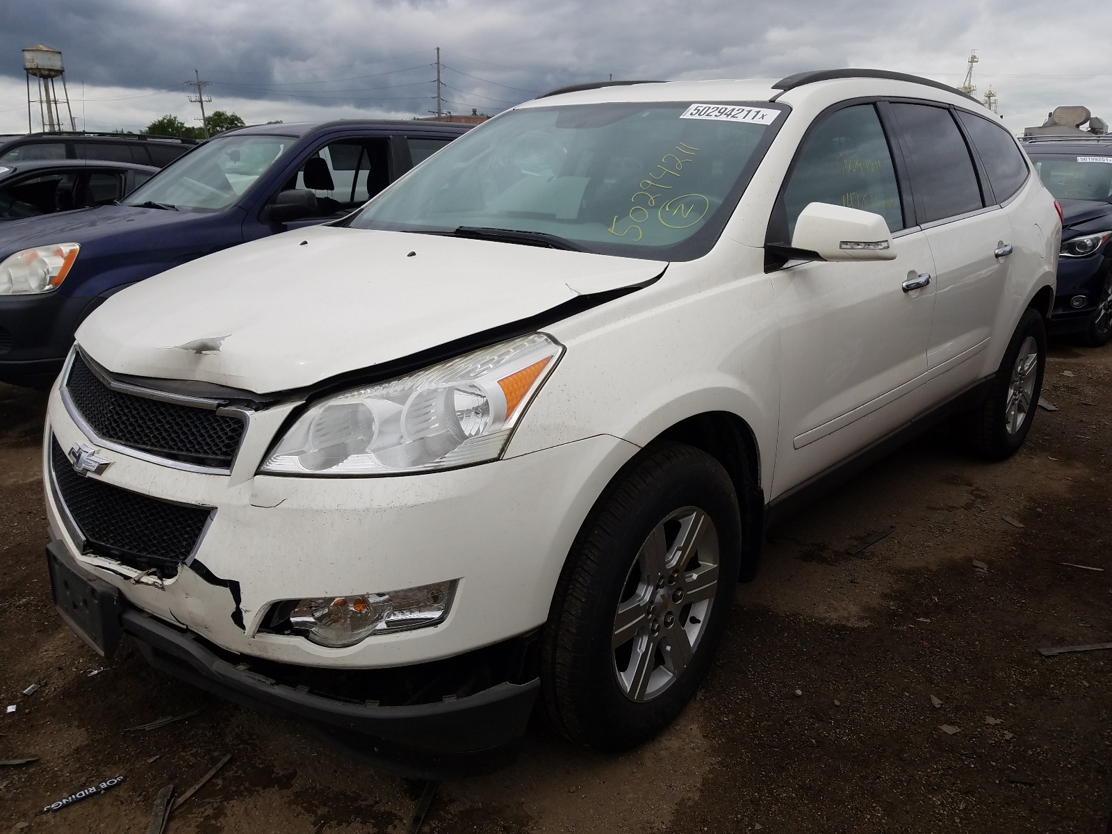 Photo 2 from auction – 2011 CHEVROLET TRAVERSE L with VIN 1GNKVJED1BJ308889