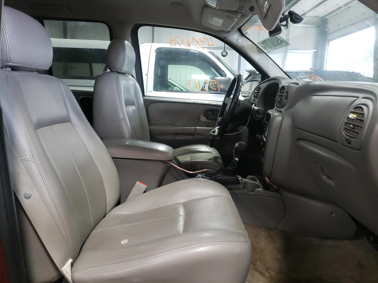 Photo 5 from auction – 2009 CHEVROLET TRAILBLAZE with VIN 1GNDS33S192113152