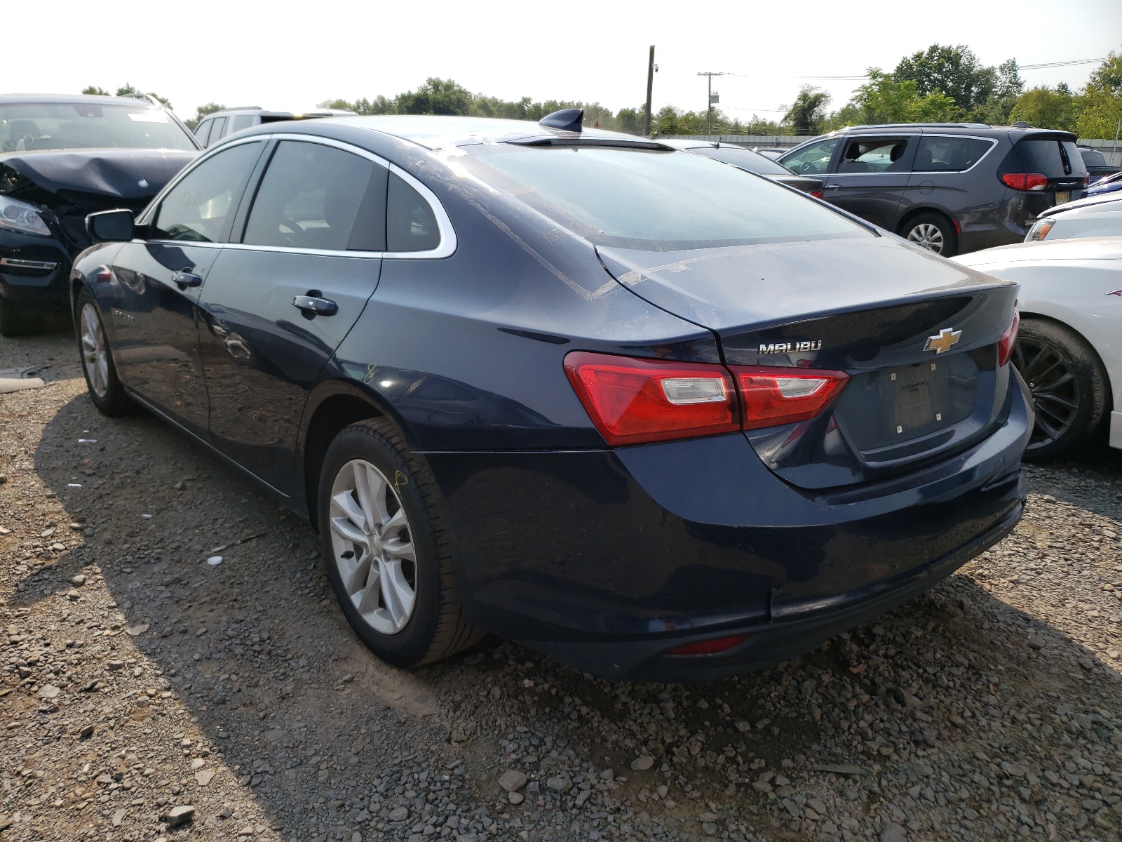 Photo 3 from auction – 2017 CHEVROLET MALIBU LT with VIN 1G1ZE5ST0HF182930