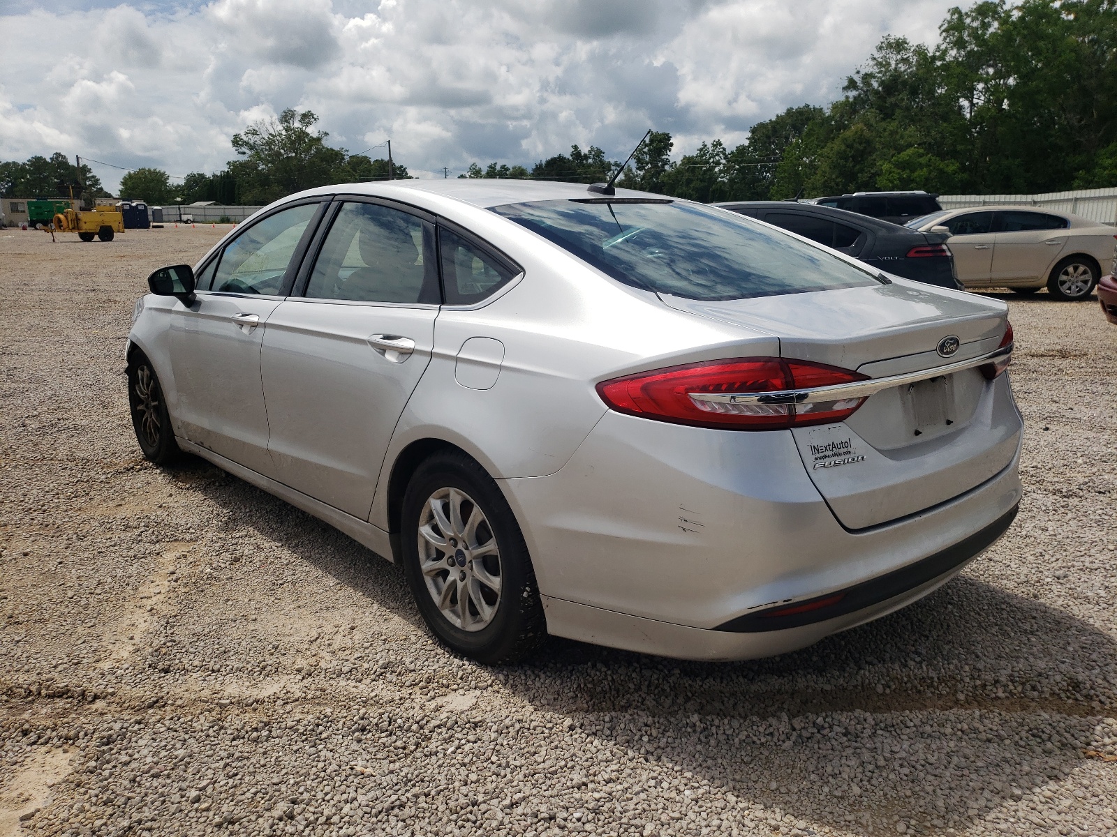 Photo 3 from auction – 2017 FORD FUSION S with VIN 3FA6P0G71HR184598