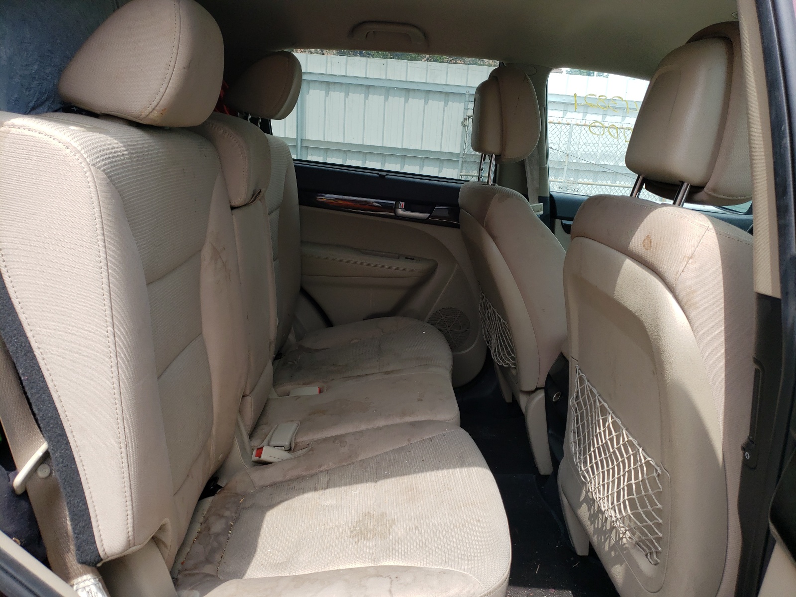 Photo 6 from auction – 2014 KIA SORENTO LX with VIN 5XYKT4A67EG433309