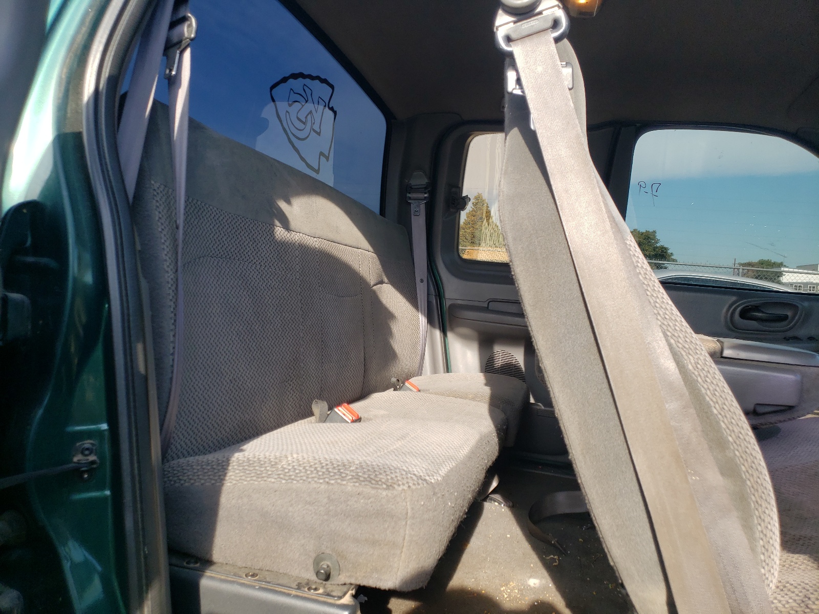 Photo 6 from auction – 1999 FORD F150 with VIN 1FTRX18LXXNA87751