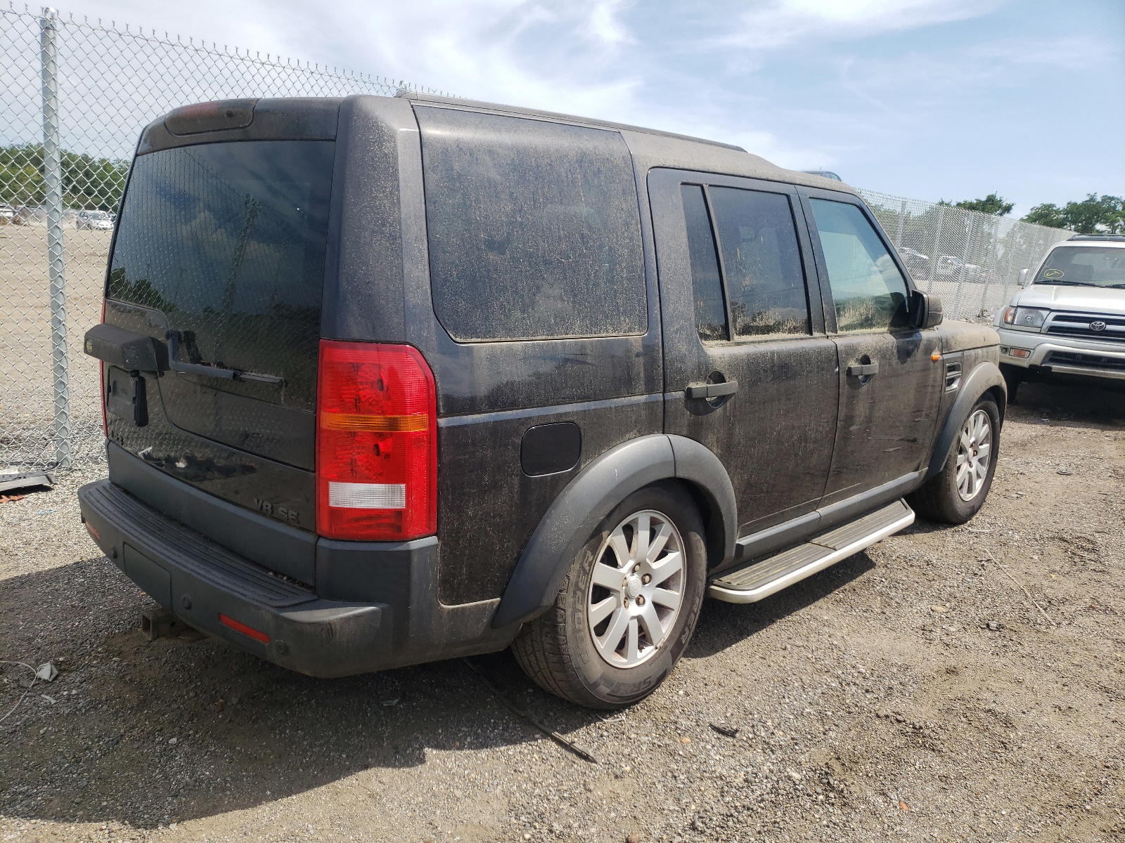 Photo 4 from auction – 2005 LAND ROVER LR3 with VIN SALAA25445A303463