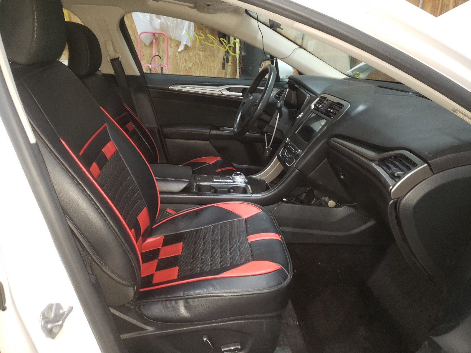 Photo 5 from auction – 2017 FORD FUSION SE with VIN 3FA6P0H73HR273510