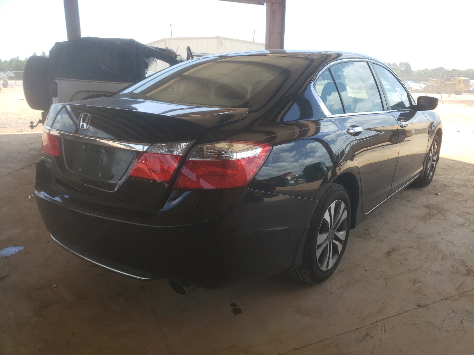 Photo 4 from auction – 2015 HONDA ACCORD LX with VIN 1HGCR2F30FA168340