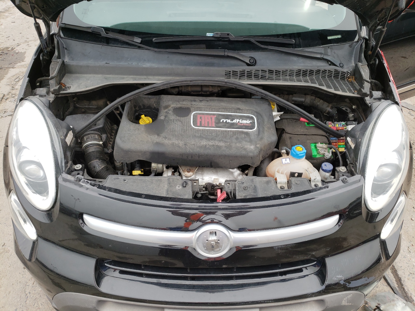 Photo 7 from auction – 2014 FIAT 500L TREKK with VIN ZFBCFADH4EZ011851