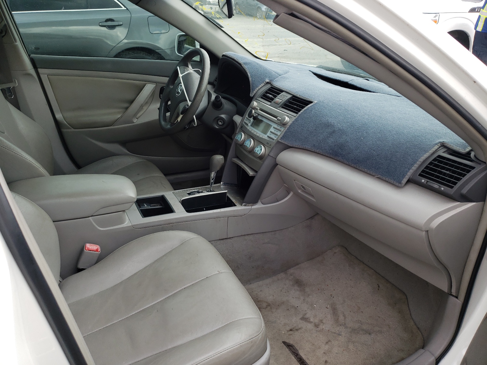 Photo 5 from auction – 2007 TOYOTA CAMRY LE A with VIN 4T1BE46K27U587343