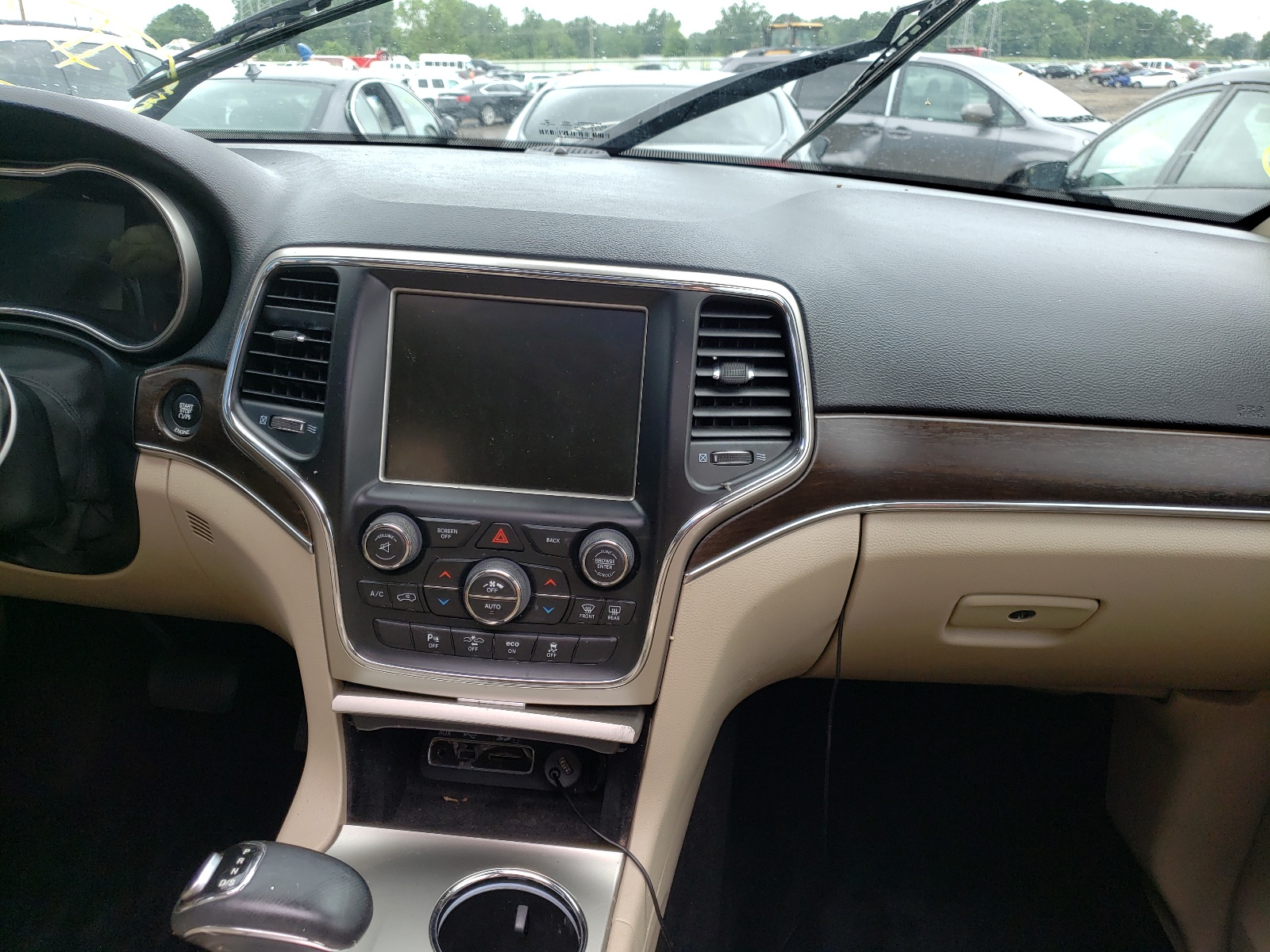 Photo 9 from auction – 2014 JEEP GRAND CHER with VIN 1C4RJFBG3EC304611