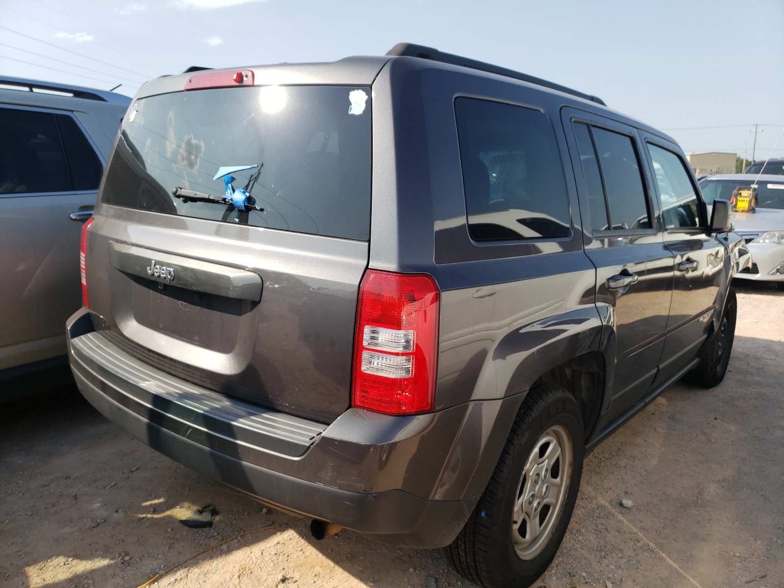 Photo 4 from auction – 2017 JEEP PATRIOT SP with VIN 1C4NJPBA9HD149996