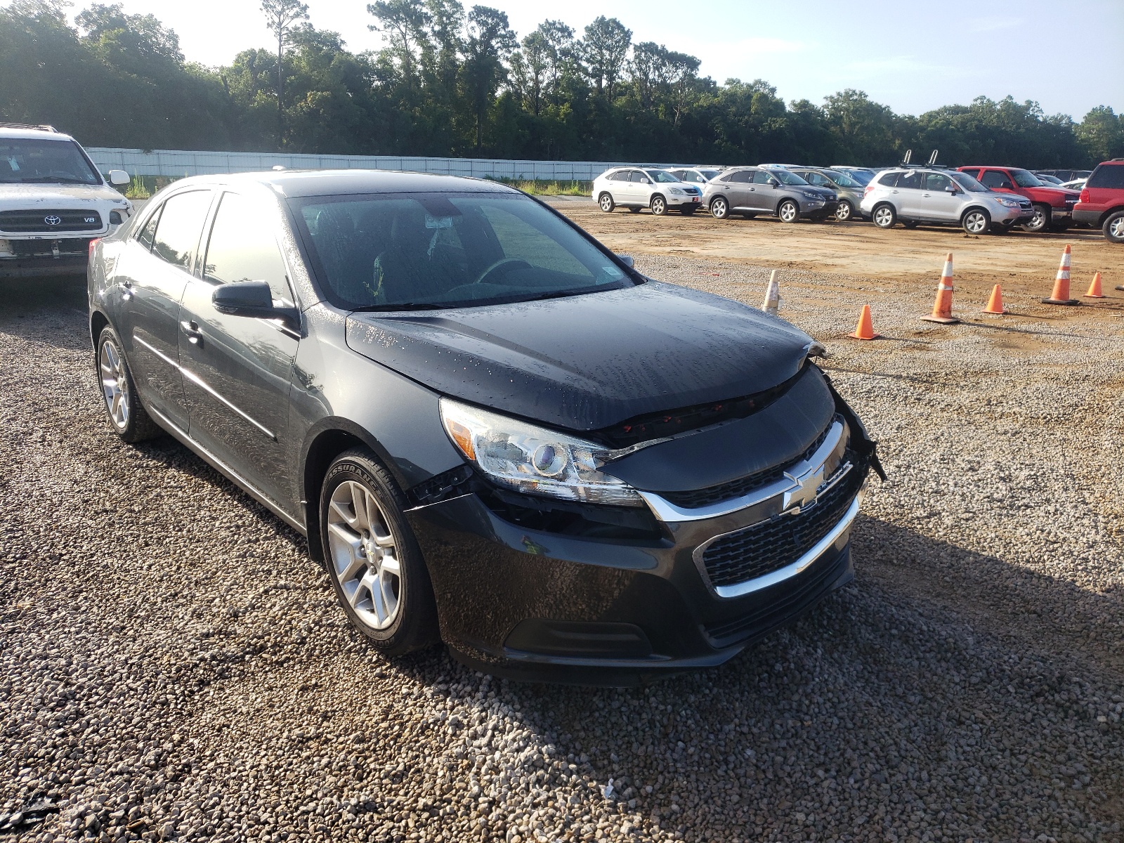 Photo 1 from auction – 2015 CHEVROLET MALIBU 1LT with VIN 1G11C5SL6FF305596