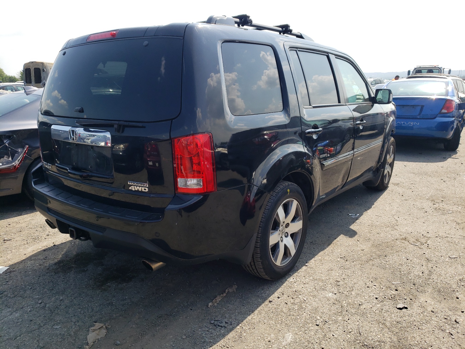 Photo 4 from auction – 2015 HONDA PILOT TOUR with VIN 5FNYF4H93FB055077