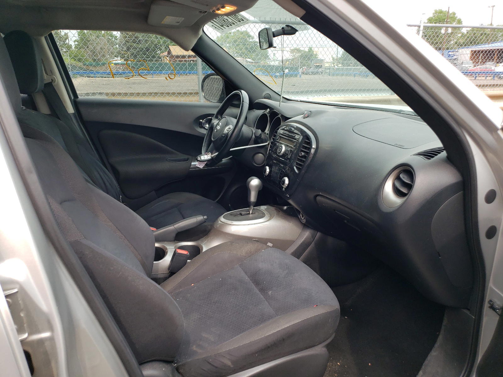 Photo 5 from auction – 2012 NISSAN JUKE S with VIN JN8AF5MR3CT112758