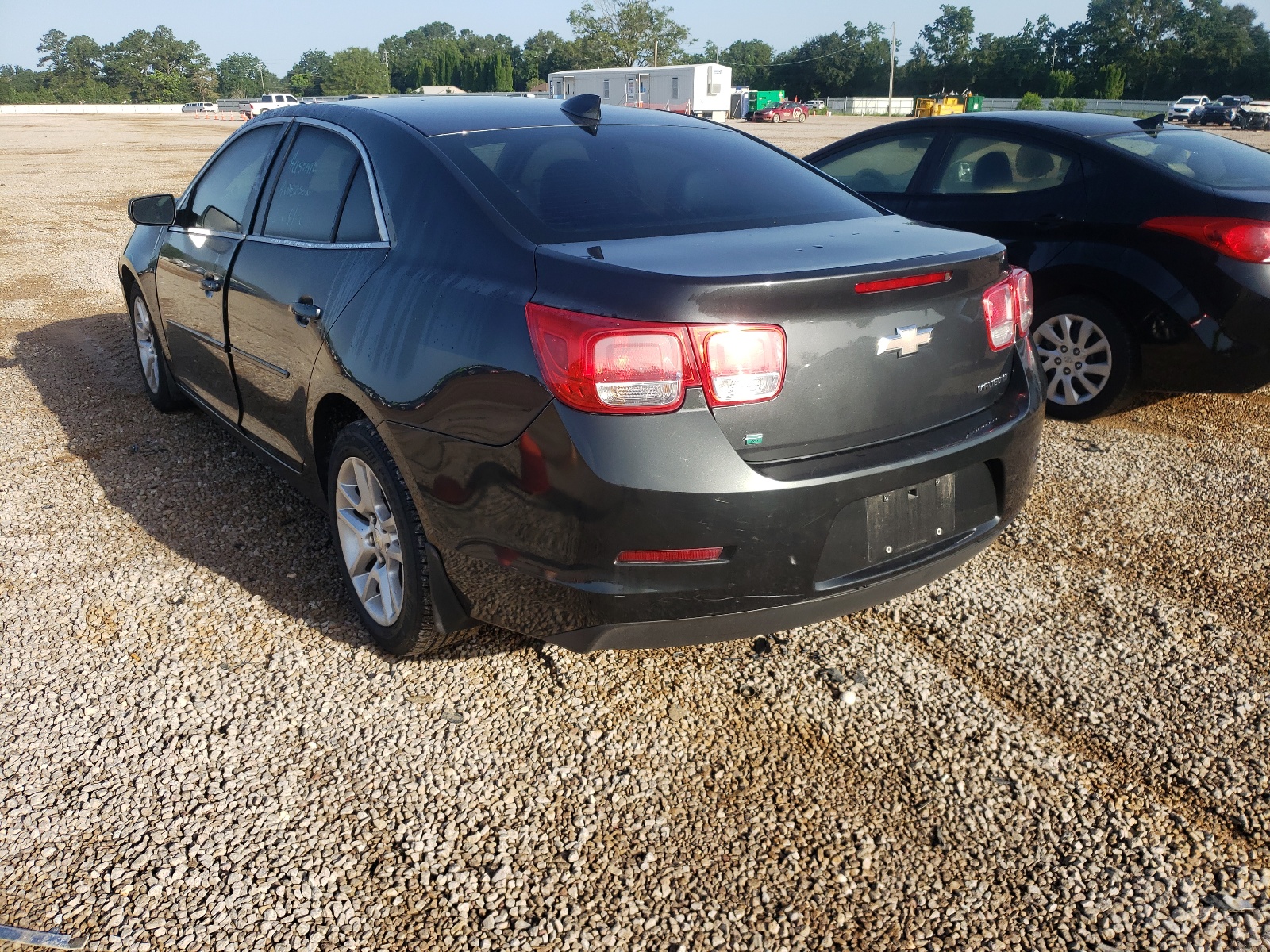 Photo 3 from auction – 2015 CHEVROLET MALIBU 1LT with VIN 1G11C5SL6FF305596