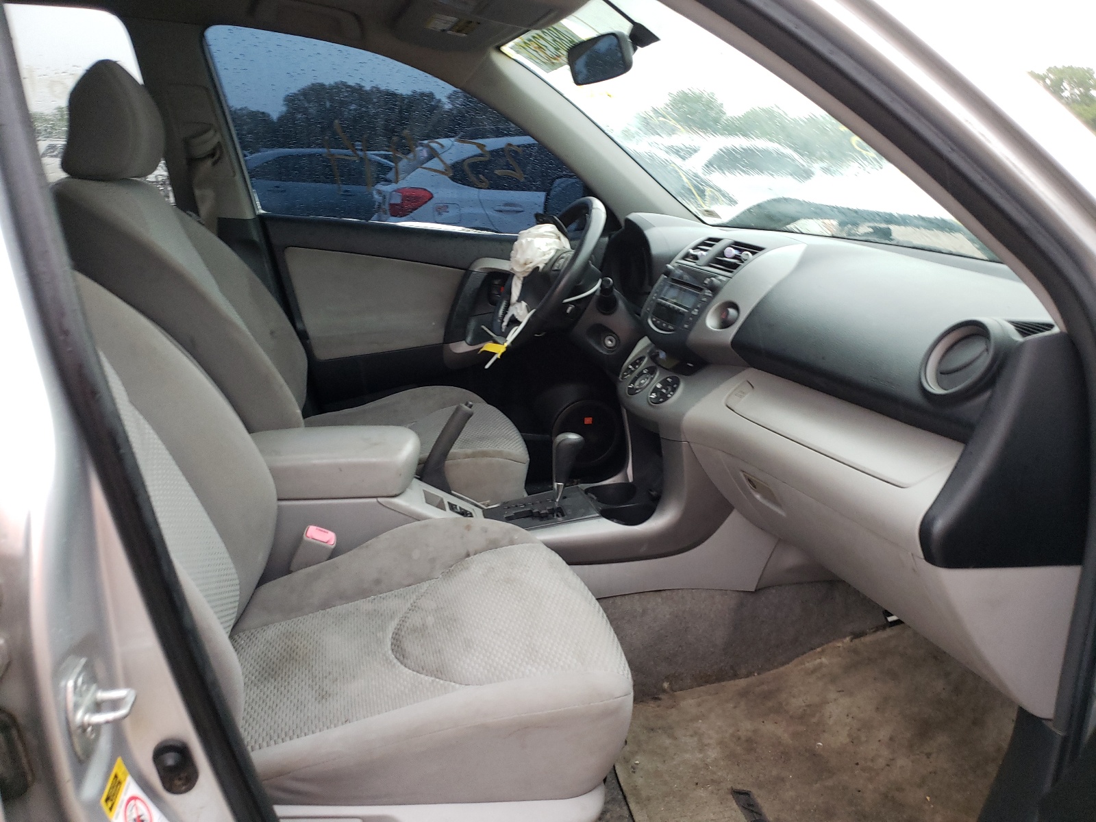 Photo 5 from auction – 2008 TOYOTA RAV4 LIMIT with VIN JTMBD31V285209585