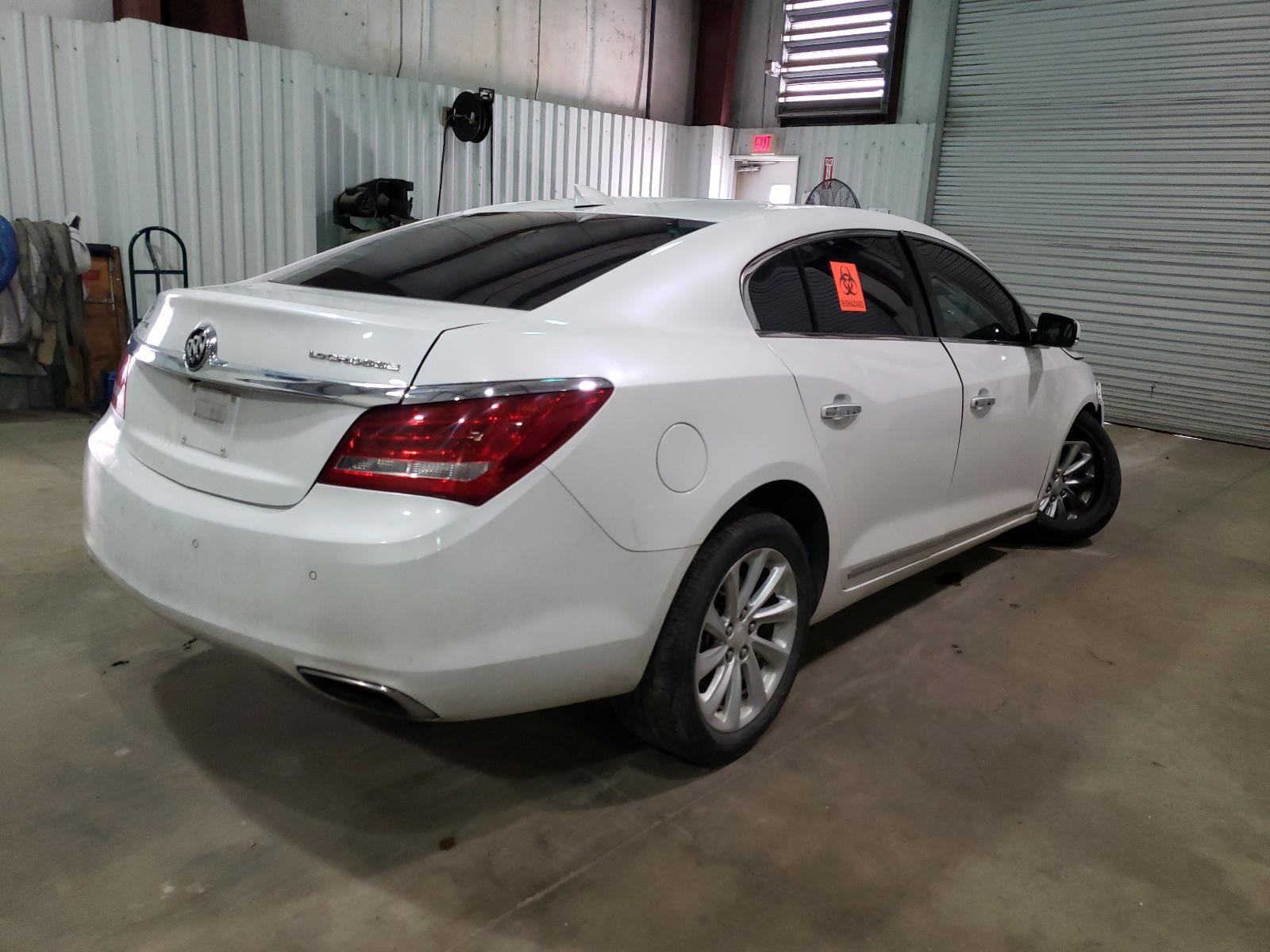 Photo 4 from auction – 2015 BUICK LACROSSE with VIN 1G4GB5G30FF144218