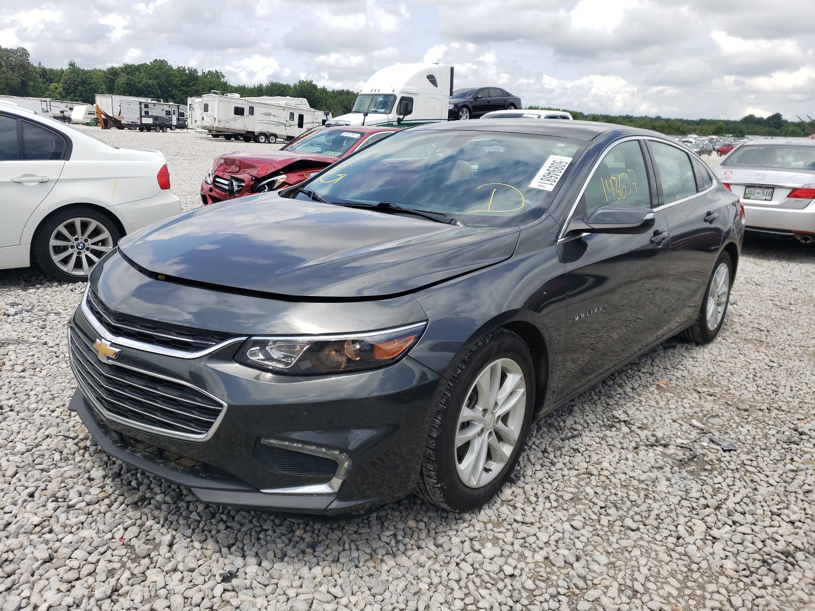 Photo 2 from auction – 2017 CHEVROLET MALIBU LT with VIN 1G1ZE5ST4HF251621