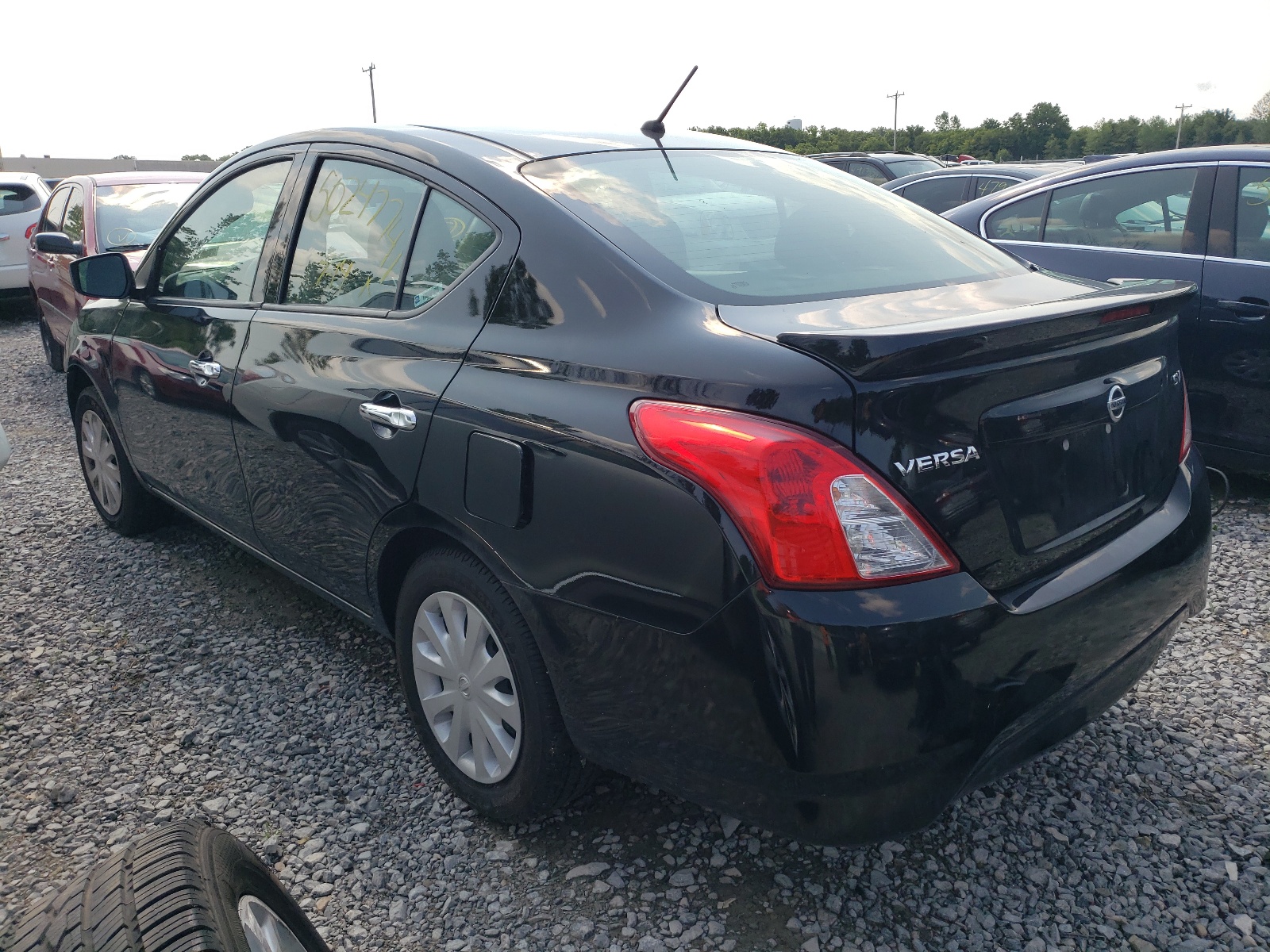 Photo 3 from auction – 2019 NISSAN VERSA S with VIN 3N1CN7AP5KL806976