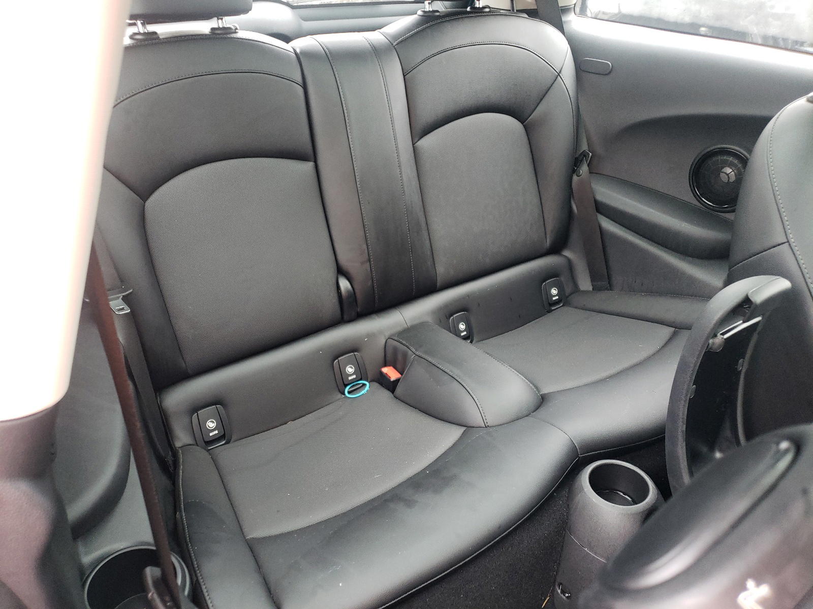 Photo 6 from auction – 2017 MINI COOPER with VIN WMWXP5C34H3C64264