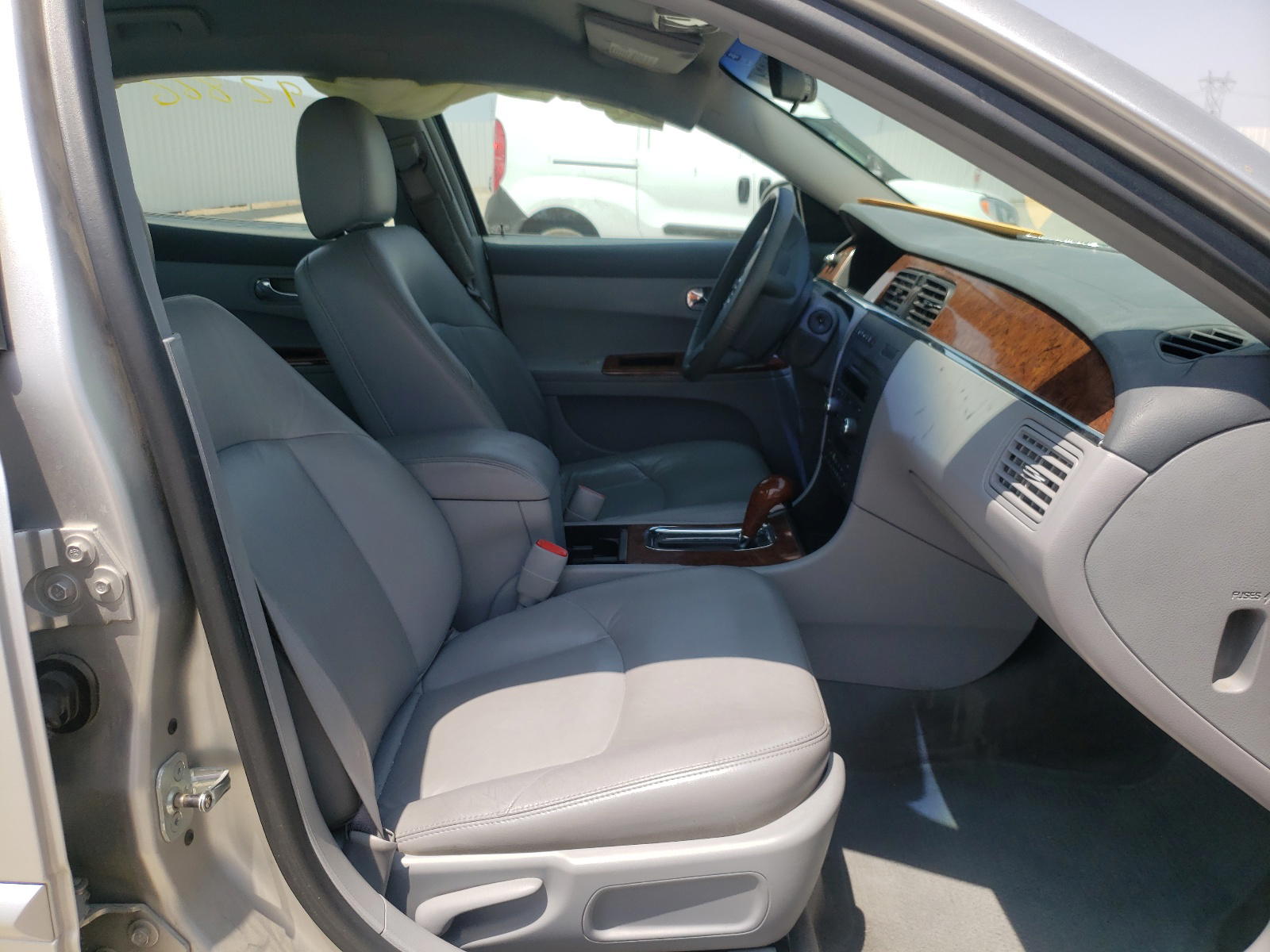 Photo 5 from auction – 2006 BUICK LACROSSE C with VIN 2G4WE587261230772