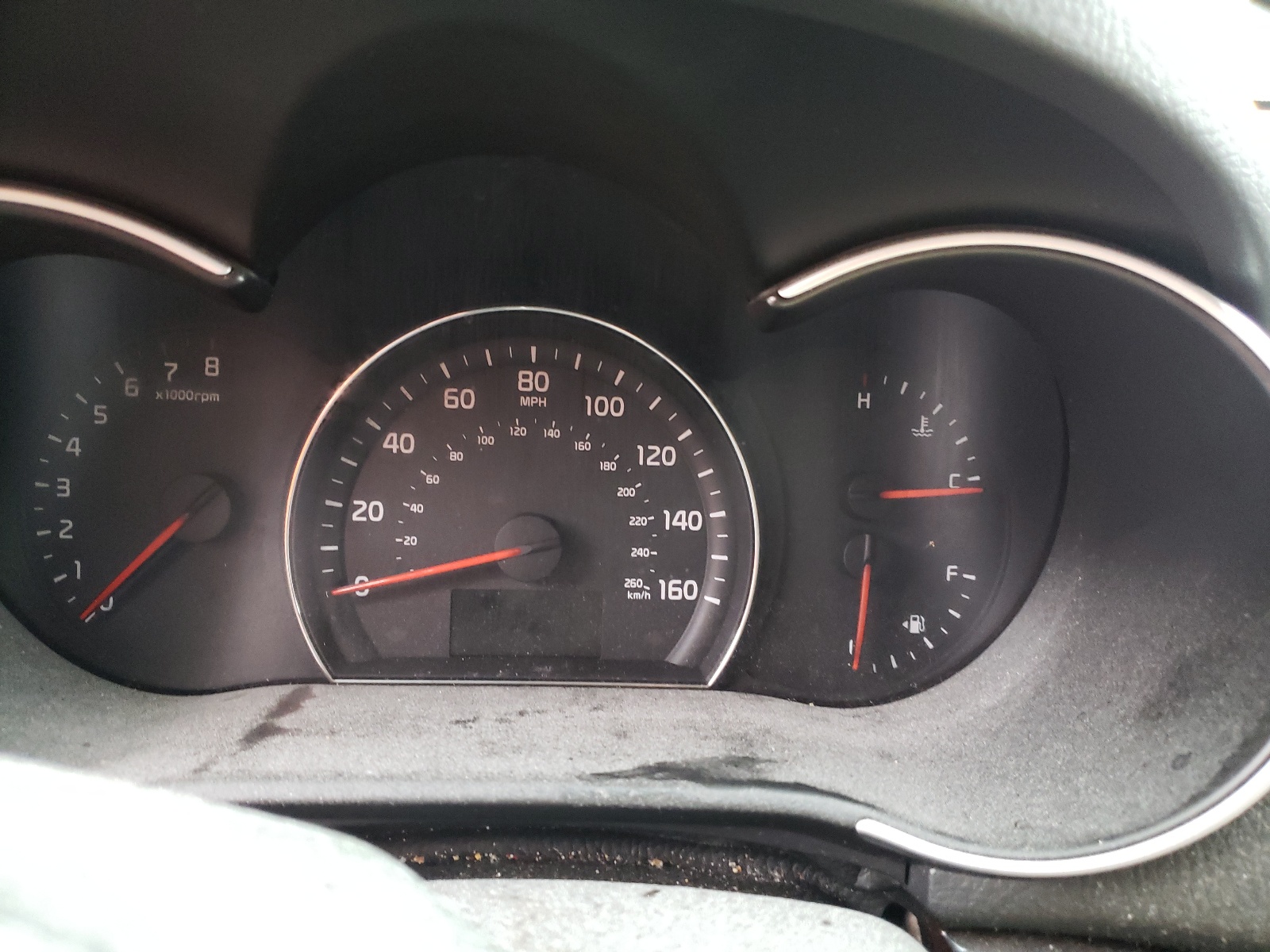 Photo 8 from auction – 2014 KIA SORENTO LX with VIN 5XYKT4A67EG433309