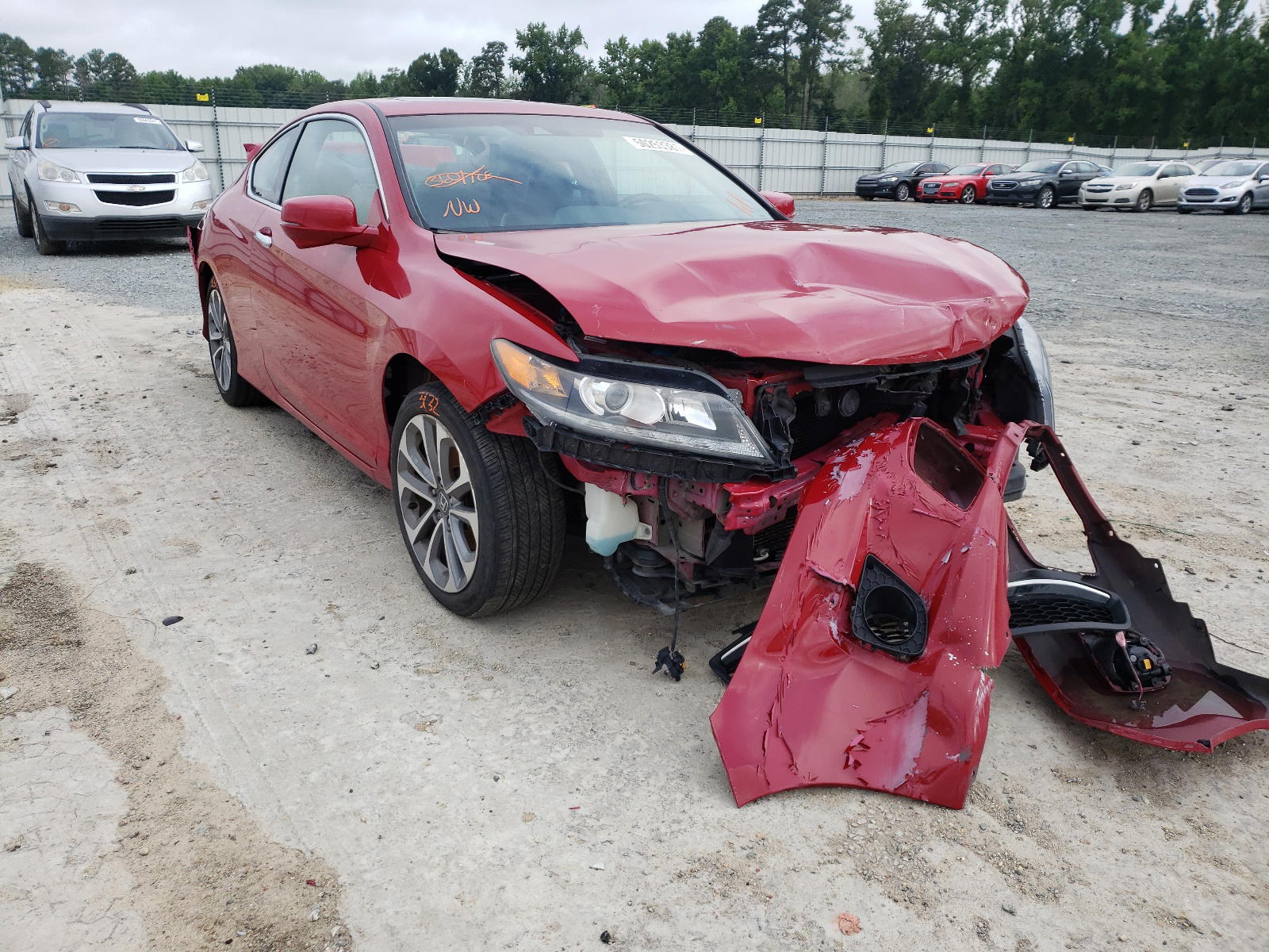 HONDA ACCORD 2013 with VIN 1HGCT2A80DA011019 - Photo from auction
