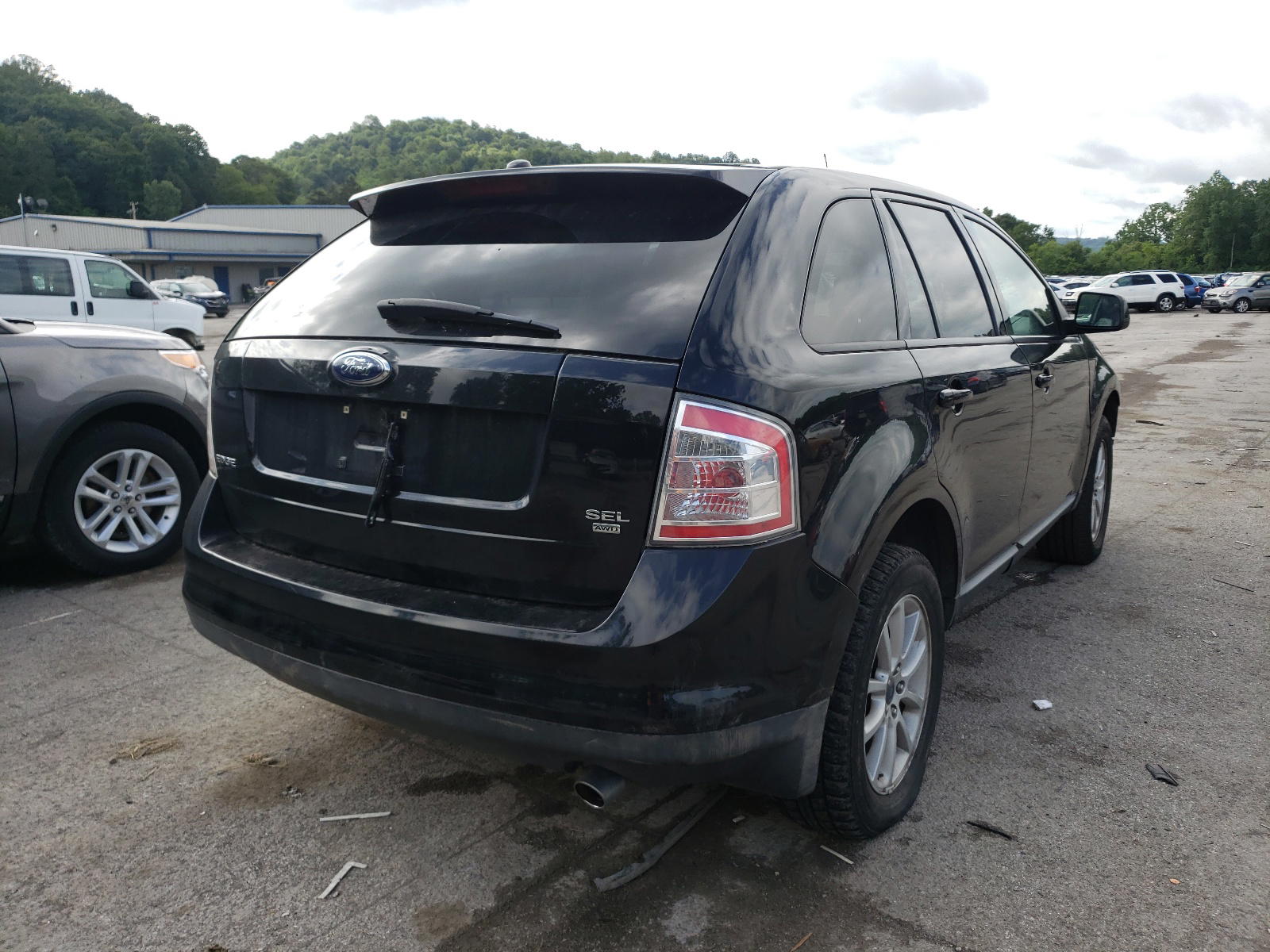 Photo 4 from auction – 2007 FORD EDGE SEL with VIN 2FMDK48C57BB69999
