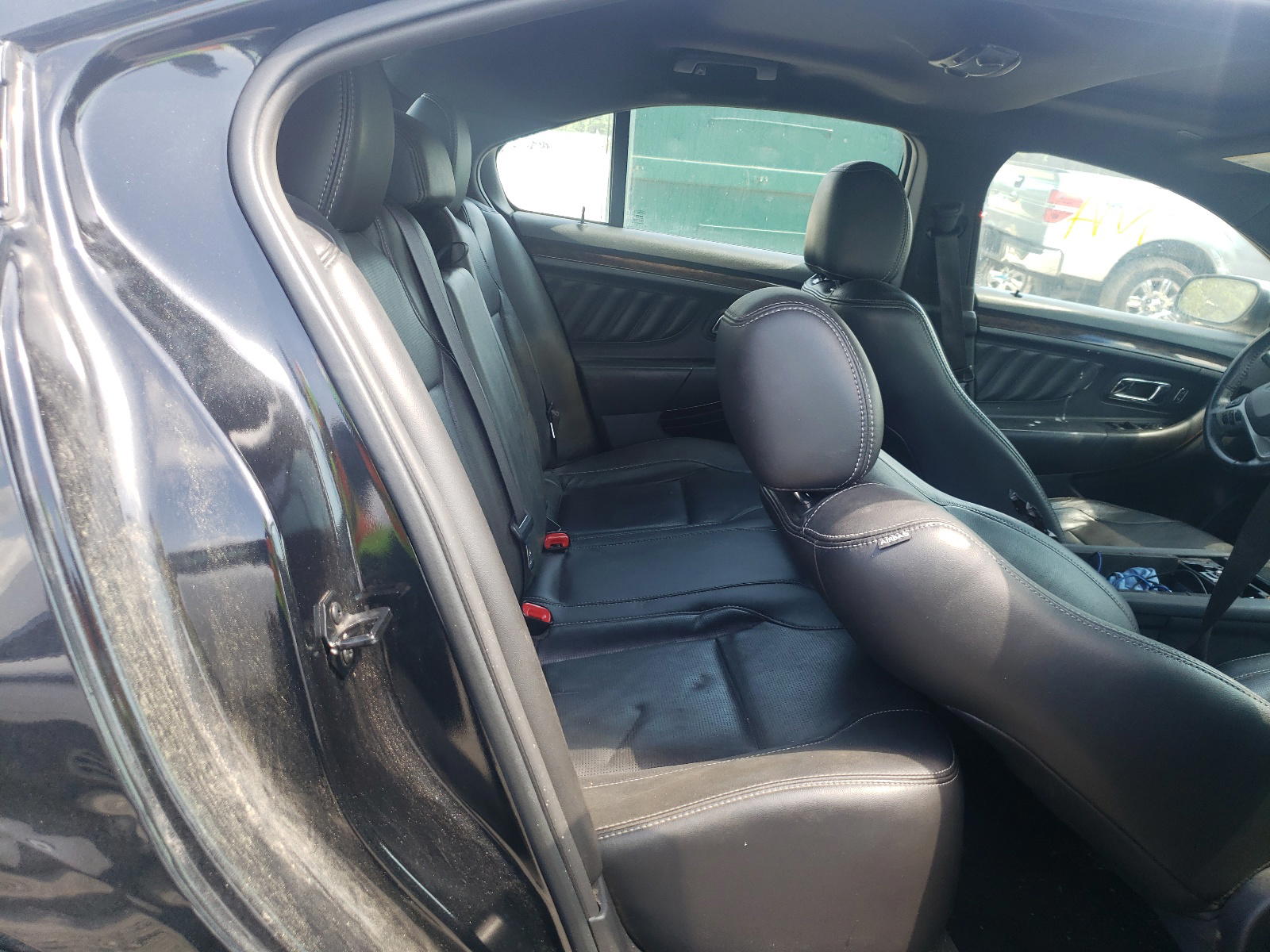 Photo 6 from auction – 2013 FORD TAURUS LIM with VIN 1FAHP2F8XDG224564