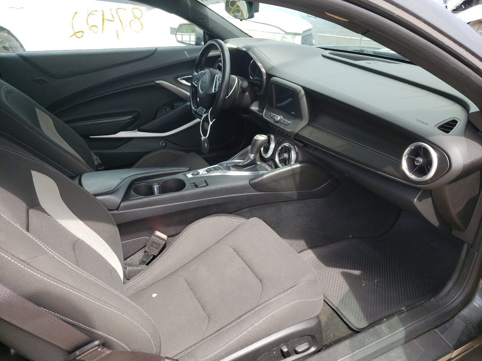 Photo 5 from auction – 2017 CHEVROLET CAMARO LT with VIN 1G1FB1RX7H0120506
