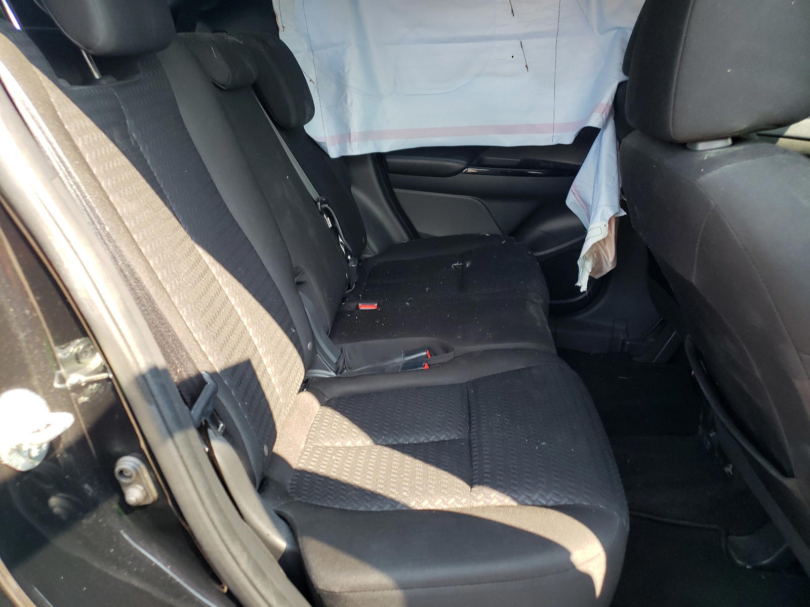 Photo 6 from auction – 2019 MITSUBISHI ECLIPSE CR with VIN JA4AT4AAXKZ027841
