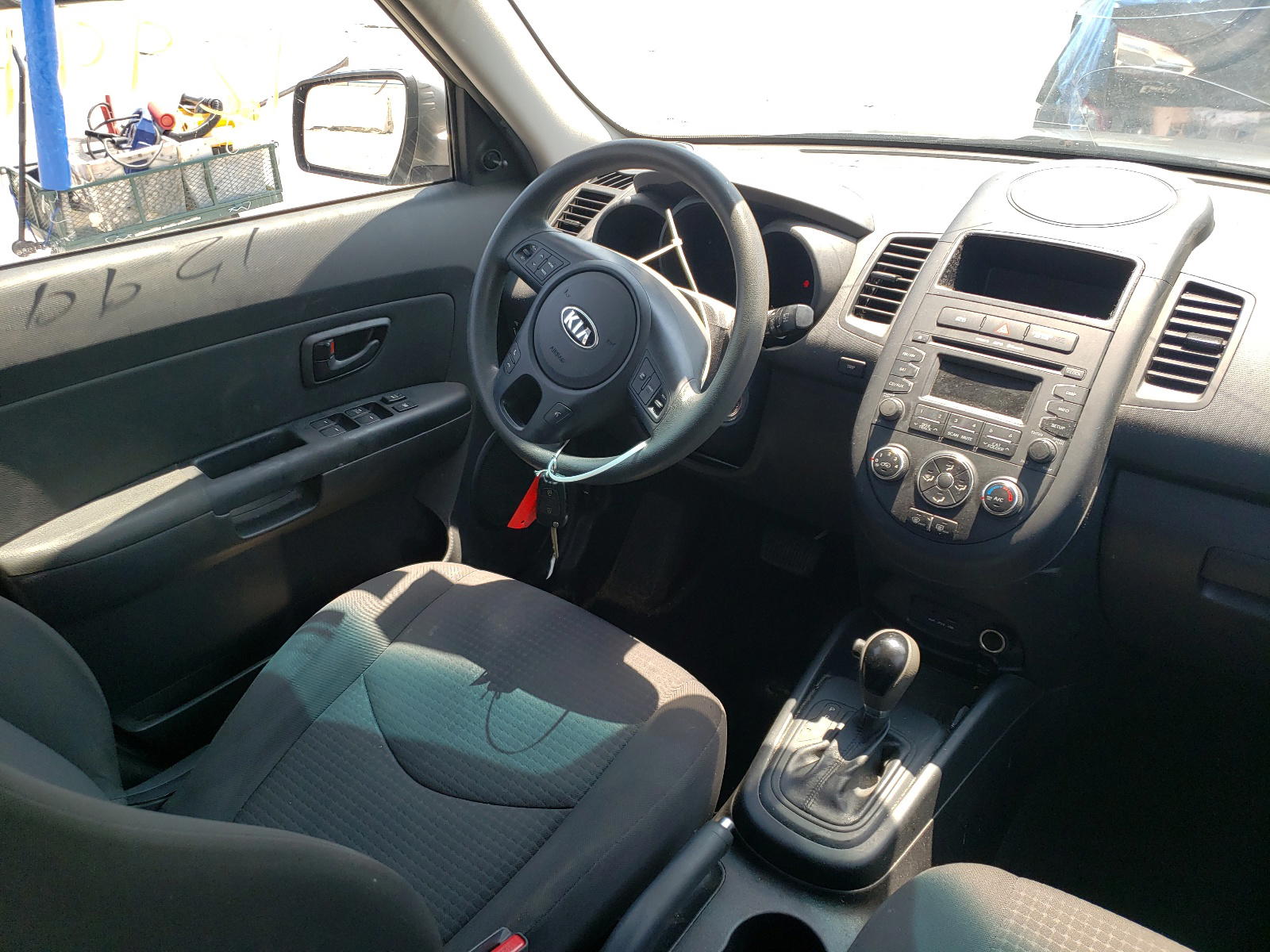 Photo 9 from auction – 2013 KIA SOUL with VIN KNDJT2A56D7503384