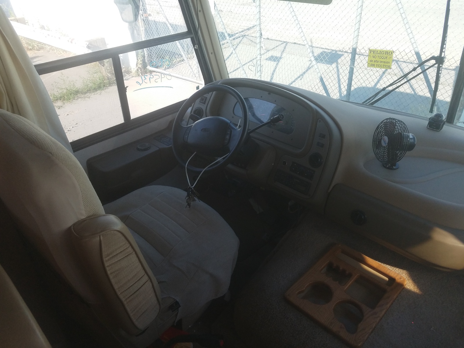 Photo 5 from auction – 2001 SEAB MOTORHOME with VIN 1FCNF53S4Y0A05423